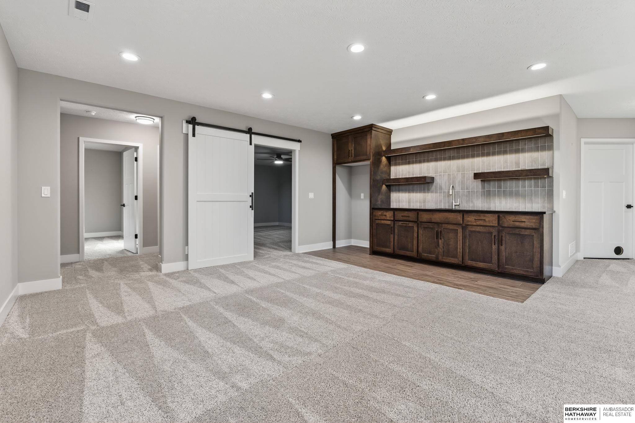 Omaha, Nebraska 68136, United States, 4 Bedrooms Bedrooms, ,3 BathroomsBathrooms,Residential,Active,225515