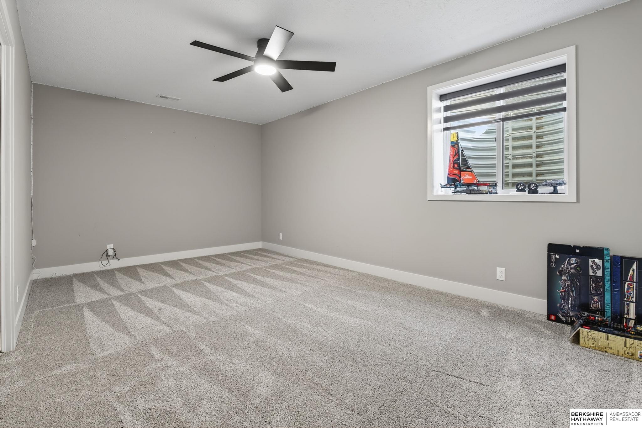 Omaha, Nebraska 68136, United States, 4 Bedrooms Bedrooms, ,3 BathroomsBathrooms,Residential,Active,225515