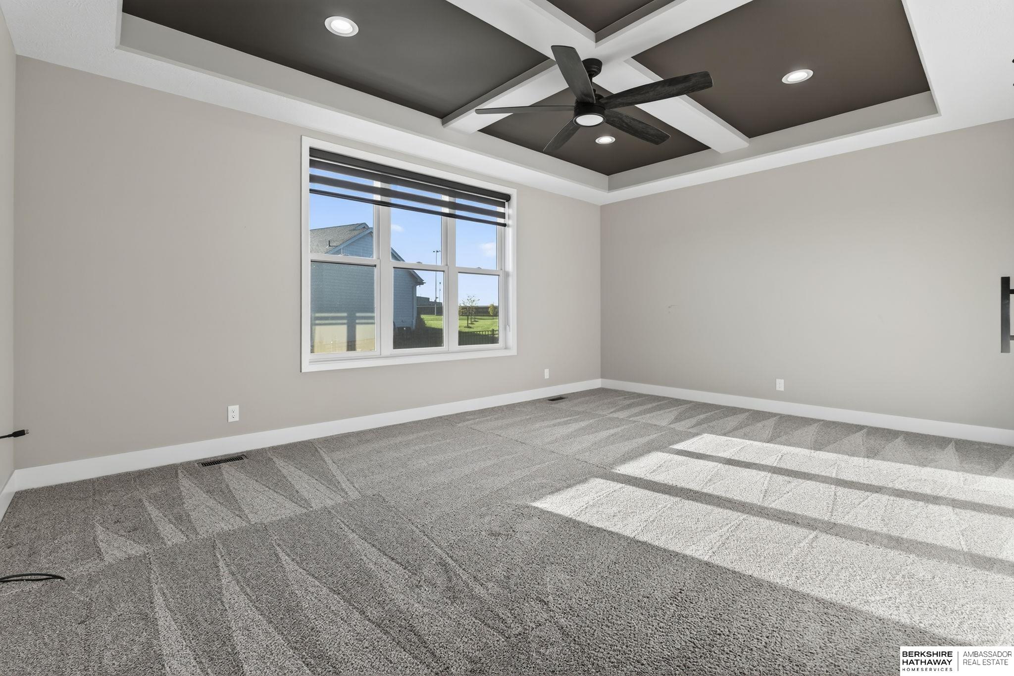 Omaha, Nebraska 68136, United States, 4 Bedrooms Bedrooms, ,3 BathroomsBathrooms,Residential,Active,225515