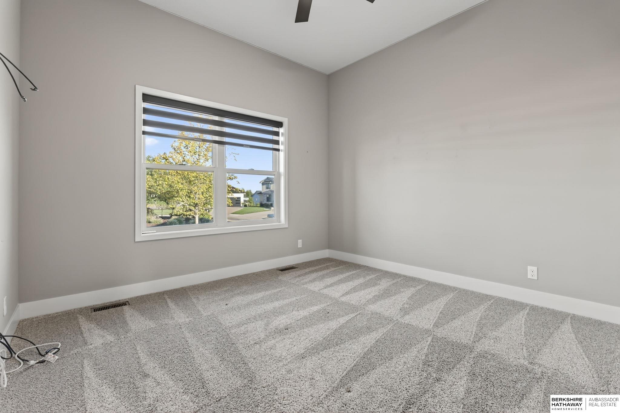 Omaha, Nebraska 68136, United States, 4 Bedrooms Bedrooms, ,3 BathroomsBathrooms,Residential,Active,225515