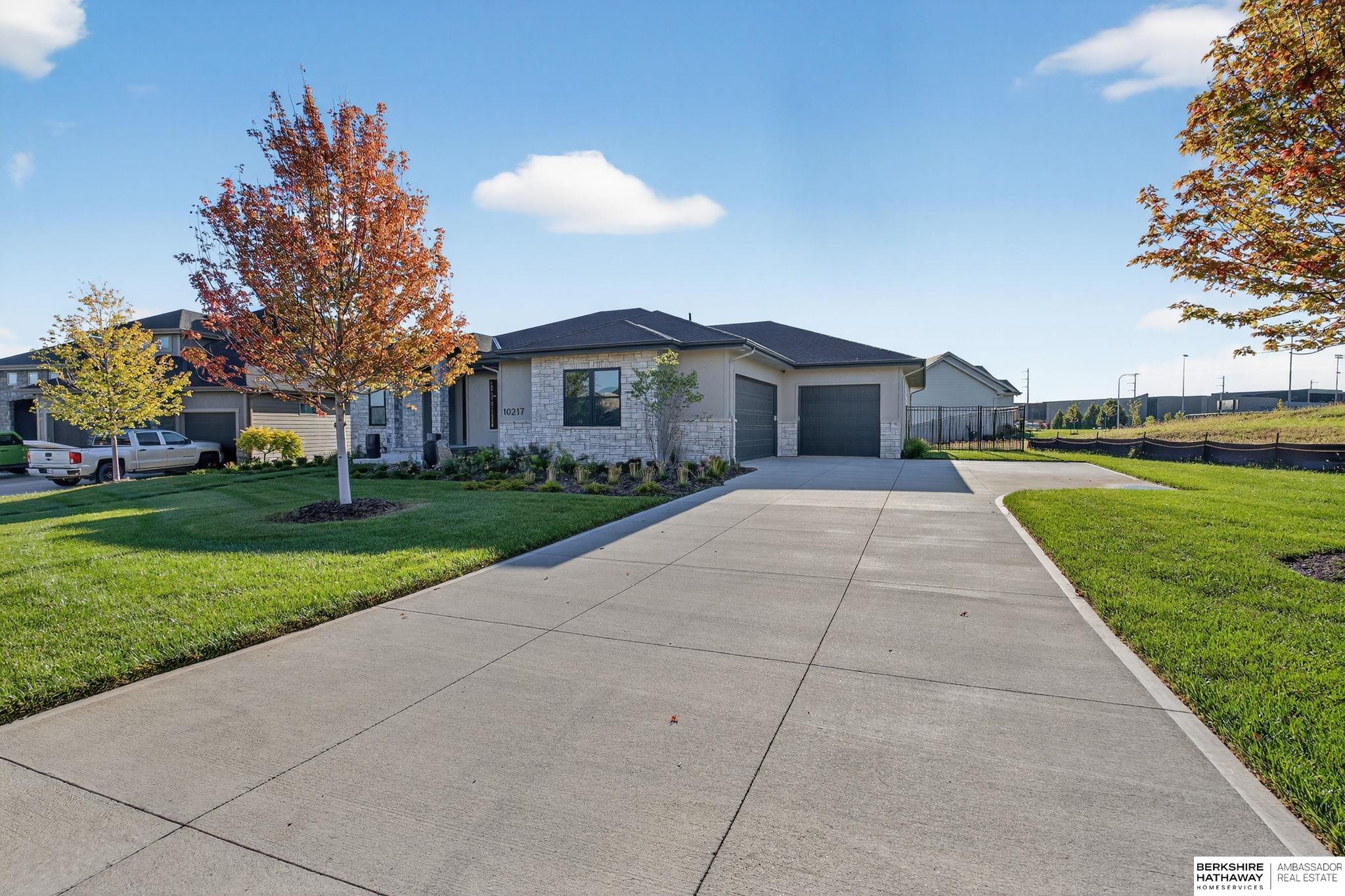 Omaha, Nebraska 68136, United States, 4 Bedrooms Bedrooms, ,3 BathroomsBathrooms,Residential,Active,225515