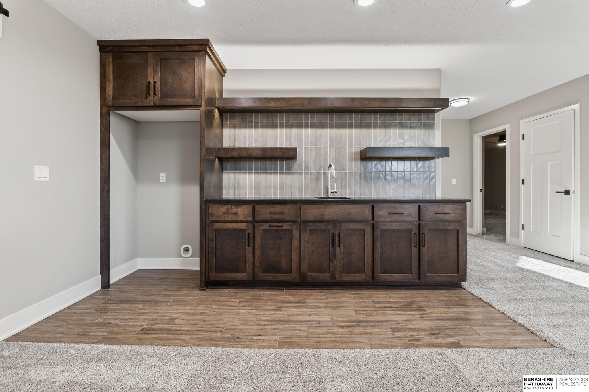 Omaha, Nebraska 68136, United States, 4 Bedrooms Bedrooms, ,3 BathroomsBathrooms,Residential,Active,225515