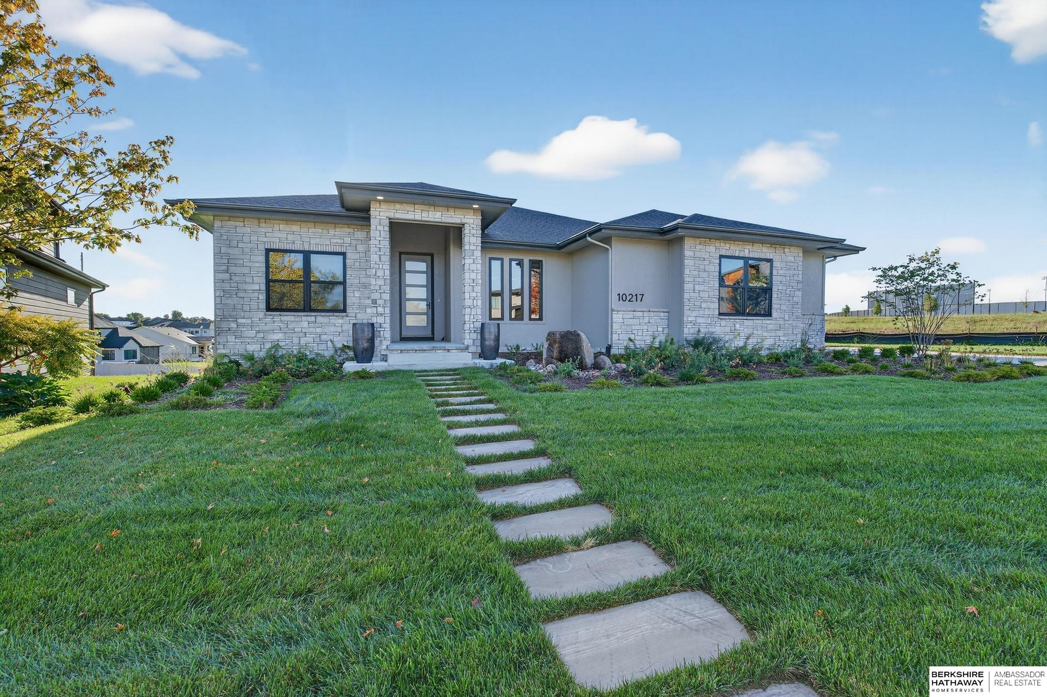 Omaha, Nebraska 68136, United States, 4 Bedrooms Bedrooms, ,3 BathroomsBathrooms,Residential,Active,225515