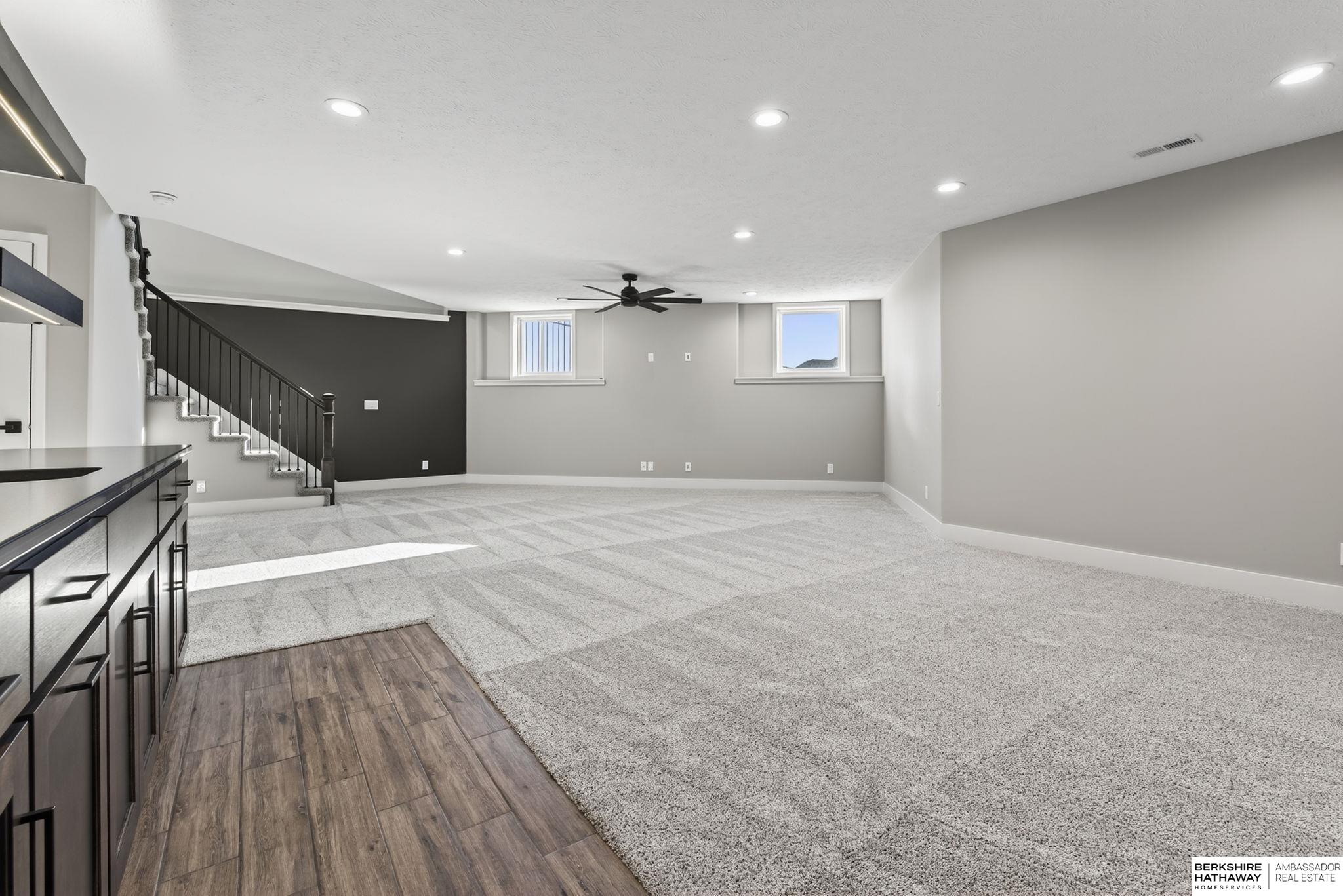 Omaha, Nebraska 68136, United States, 4 Bedrooms Bedrooms, ,3 BathroomsBathrooms,Residential,Active,225515