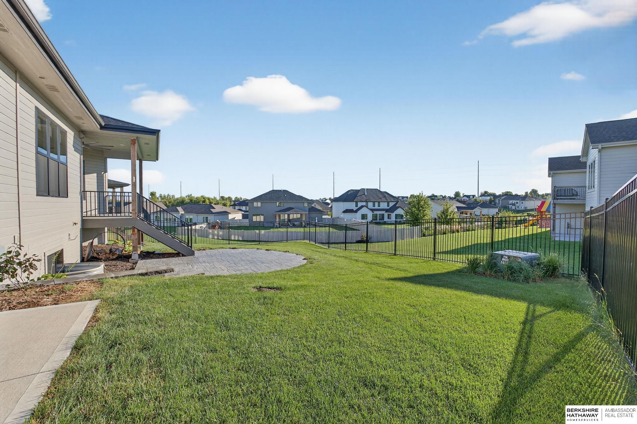 Omaha, Nebraska 68136, United States, 4 Bedrooms Bedrooms, ,3 BathroomsBathrooms,Residential,Active,225515