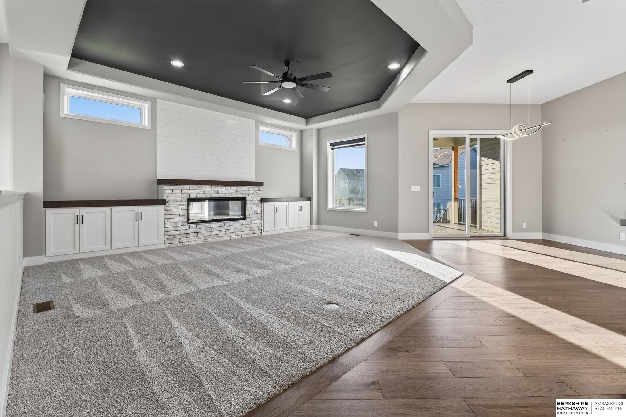 Omaha, Nebraska 68136, United States, 4 Bedrooms Bedrooms, ,3 BathroomsBathrooms,Residential,Active,225515