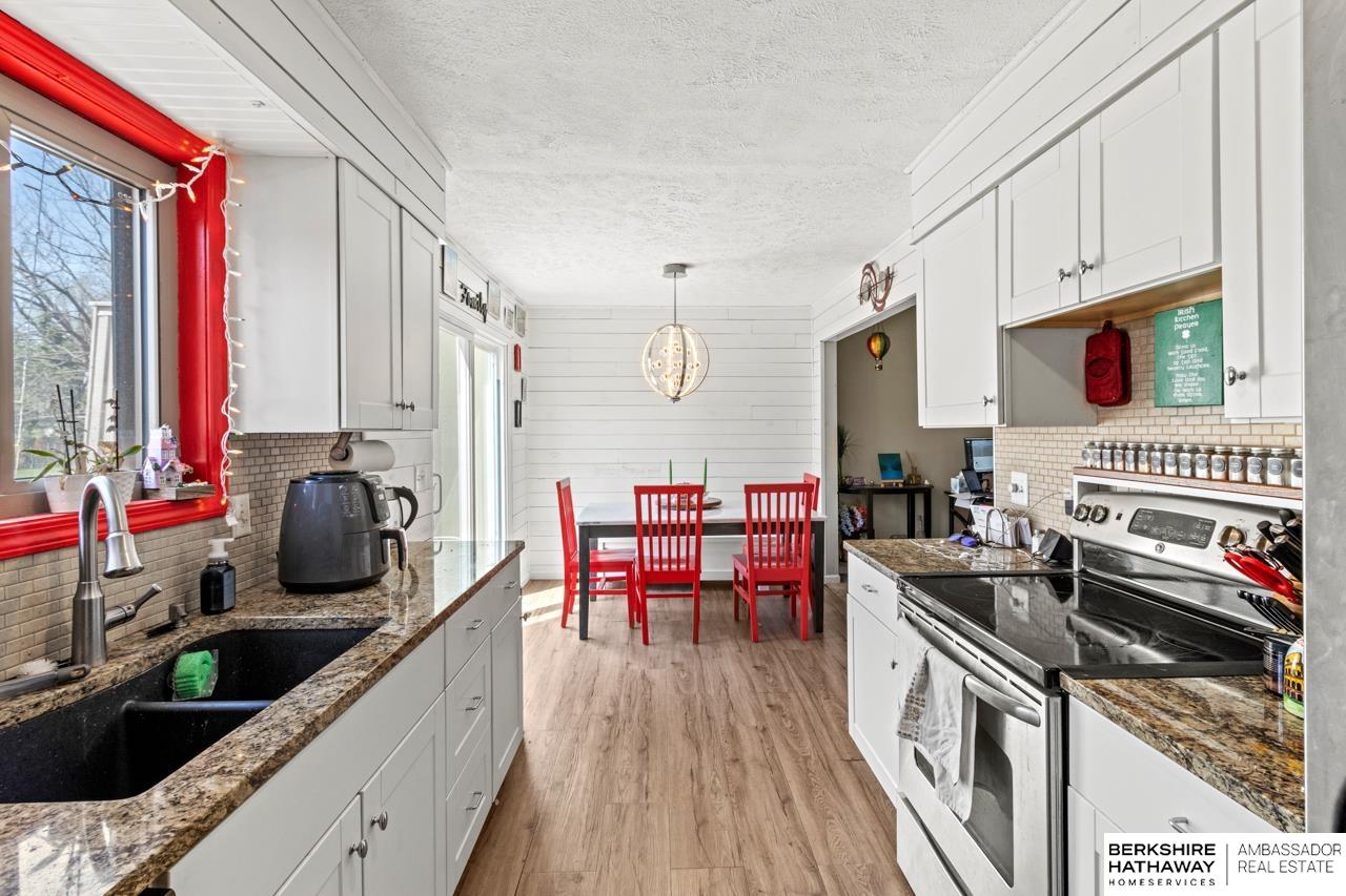 Omaha, Nebraska 68127, United States, 3 Bedrooms Bedrooms, ,3 BathroomsBathrooms,Residential,Active,127929