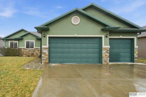 Photo of 710 N 95th Street, Lincoln, NE 68505 (MLS # 22608494)