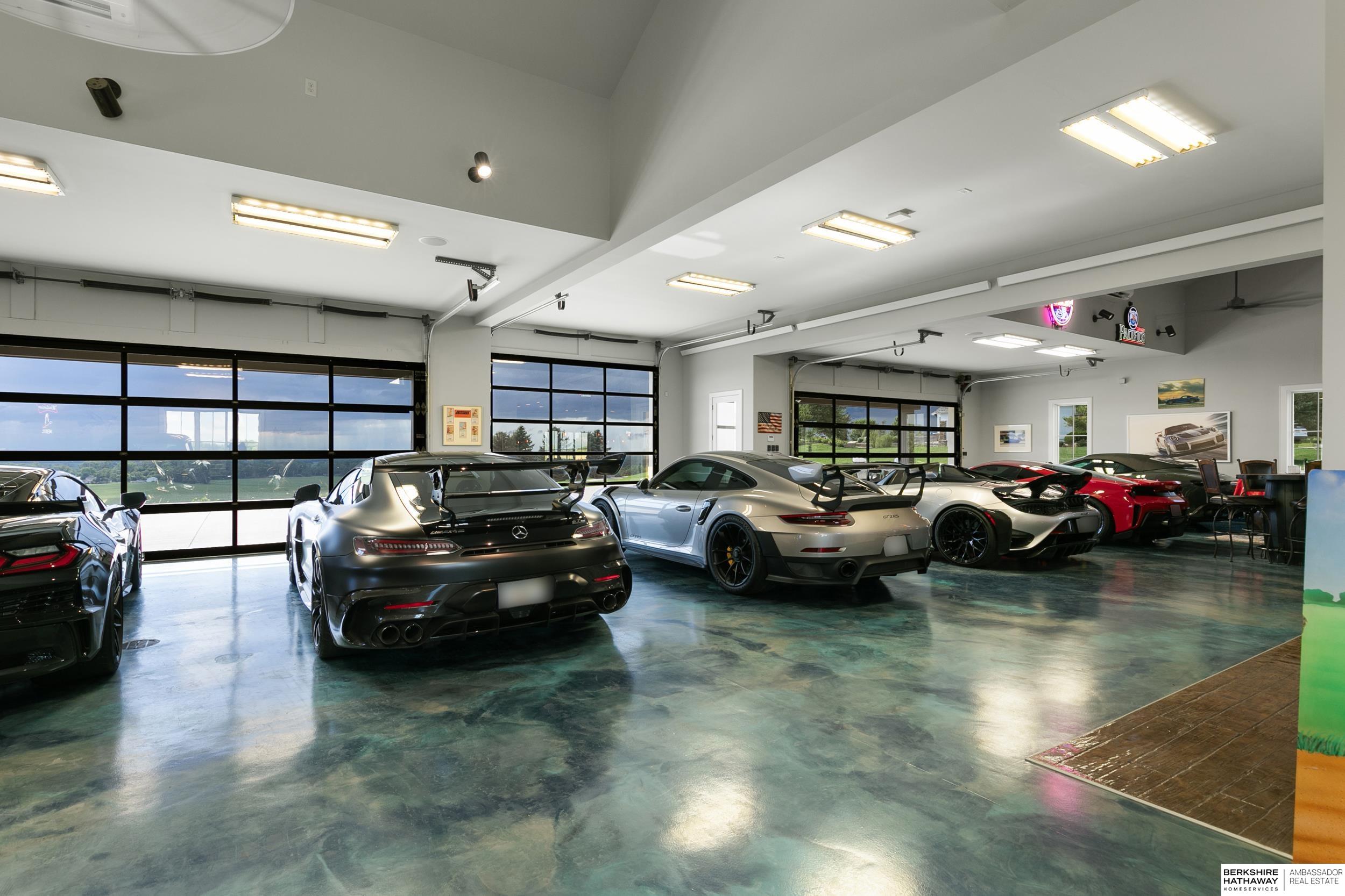 Valley, Nebraska 68064, United States, 5 Bedrooms Bedrooms, ,6 BathroomsBathrooms,Residential,Active,225939