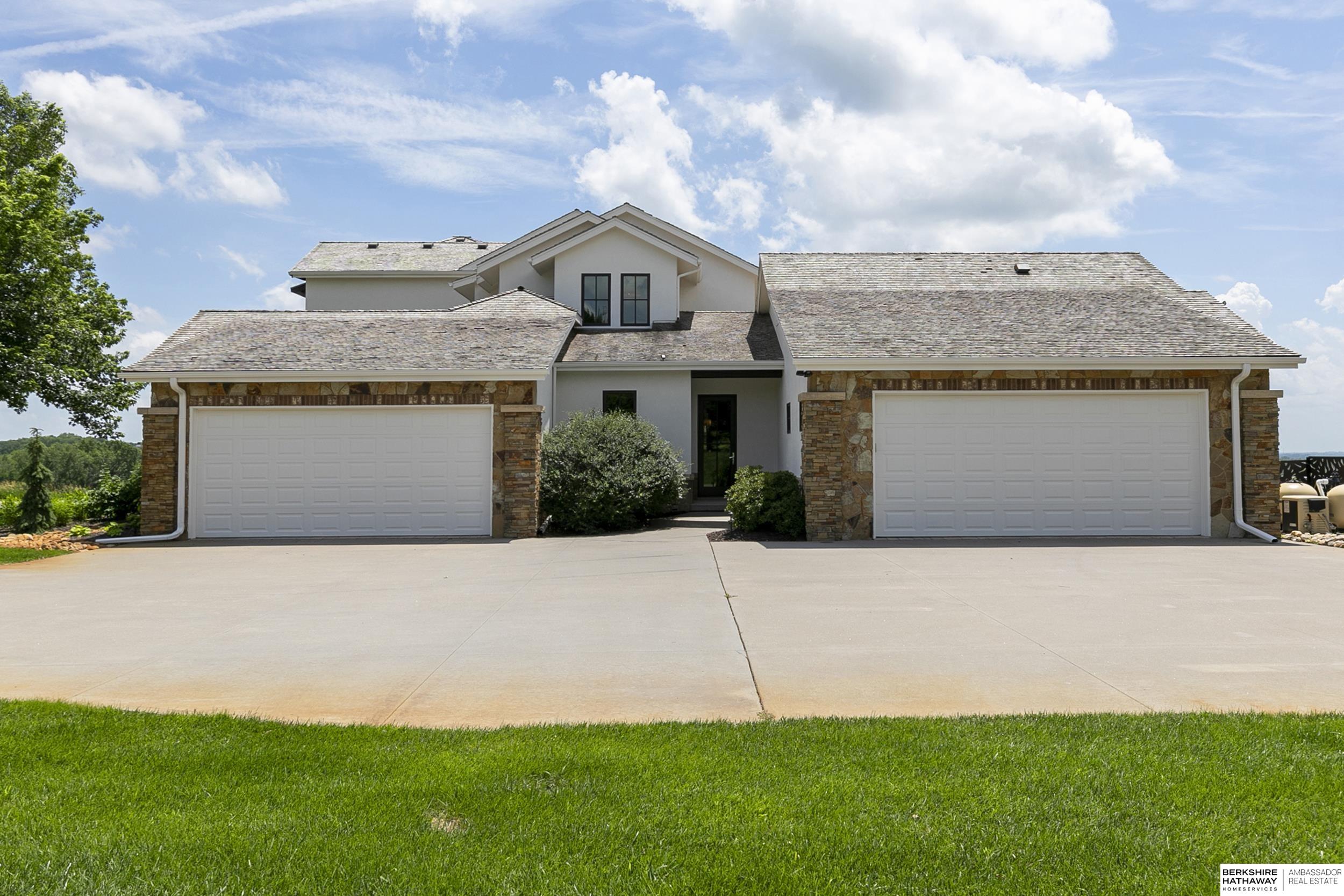 Valley, Nebraska 68064, United States, 5 Bedrooms Bedrooms, ,6 BathroomsBathrooms,Residential,Active,225939