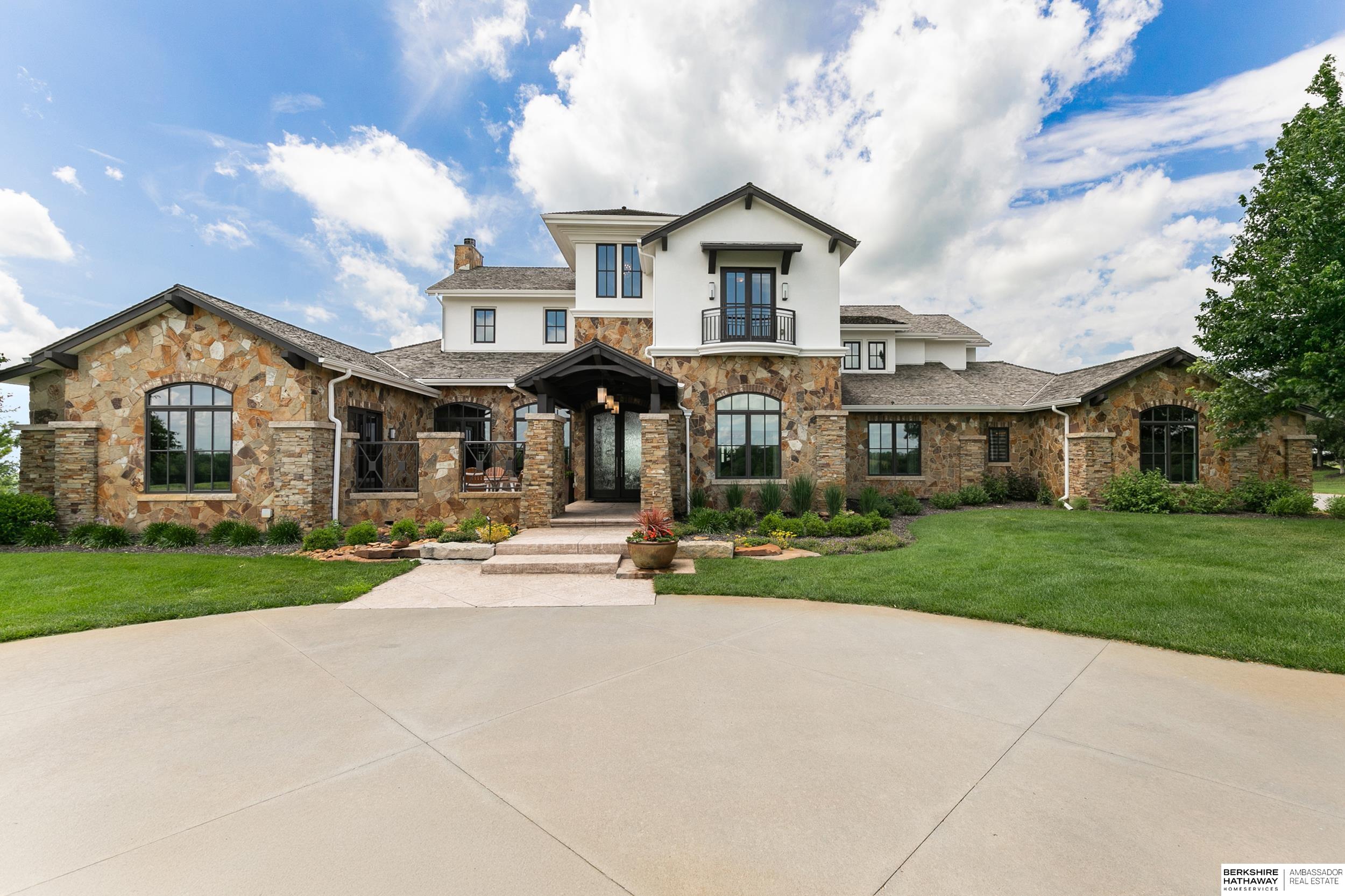 Valley, Nebraska 68064, United States, 5 Bedrooms Bedrooms, ,6 BathroomsBathrooms,Residential,Active,225939