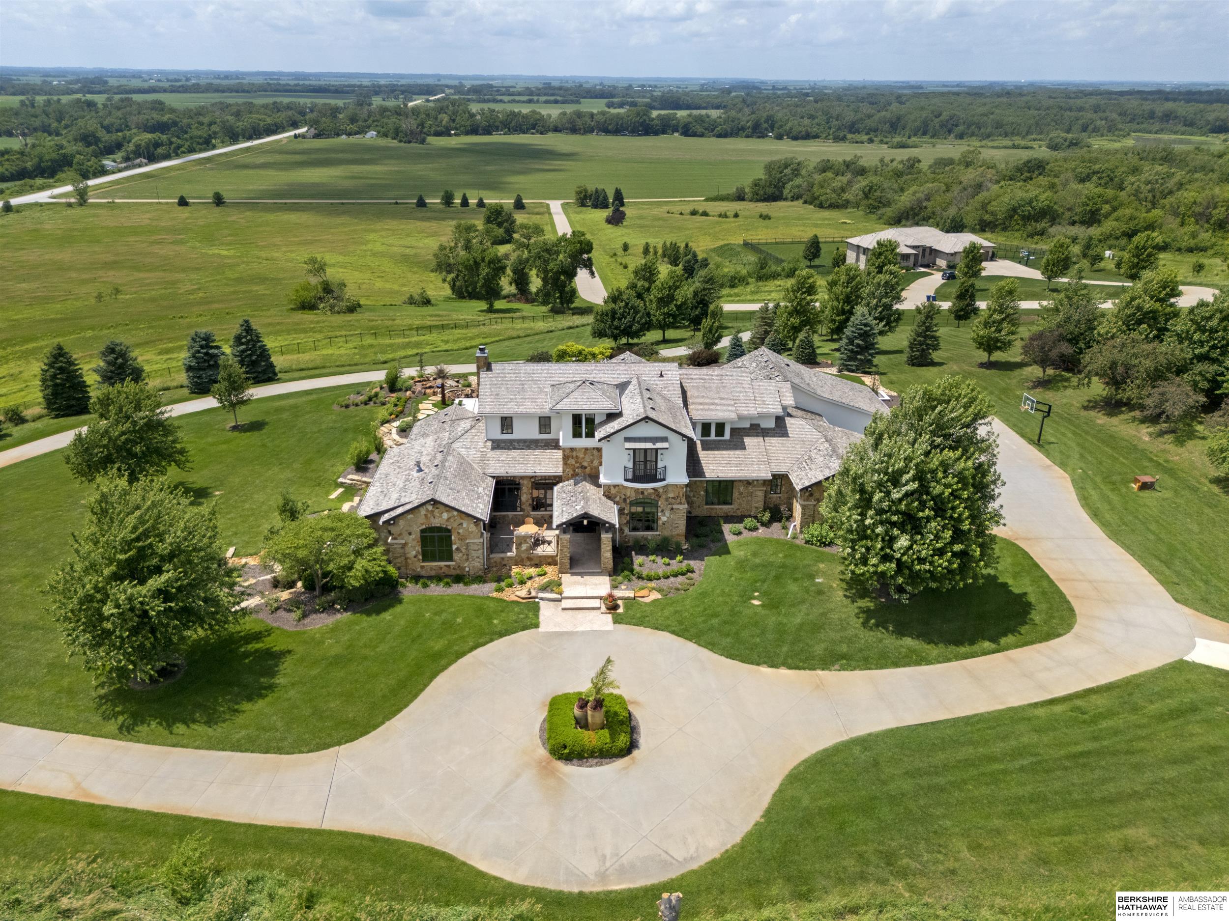 Valley, Nebraska 68064, United States, 5 Bedrooms Bedrooms, ,6 BathroomsBathrooms,Residential,Active,225939