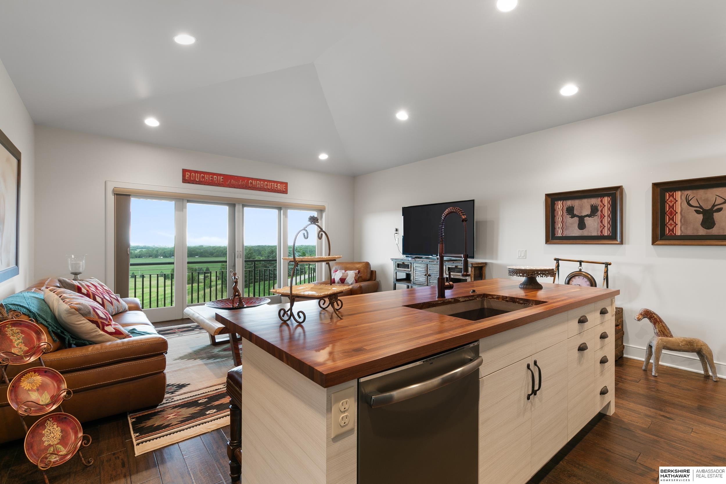 Valley, Nebraska 68064, United States, 5 Bedrooms Bedrooms, ,6 BathroomsBathrooms,Residential,Active,225939