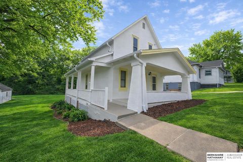 Photo of 318 N 4TH Street, Plattsmouth, NE 68048 (MLS # 22608399)
