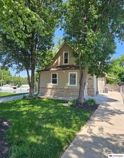 Photo of 4515 S 17th Street, Omaha, NE 68107 (MLS # 22615373)