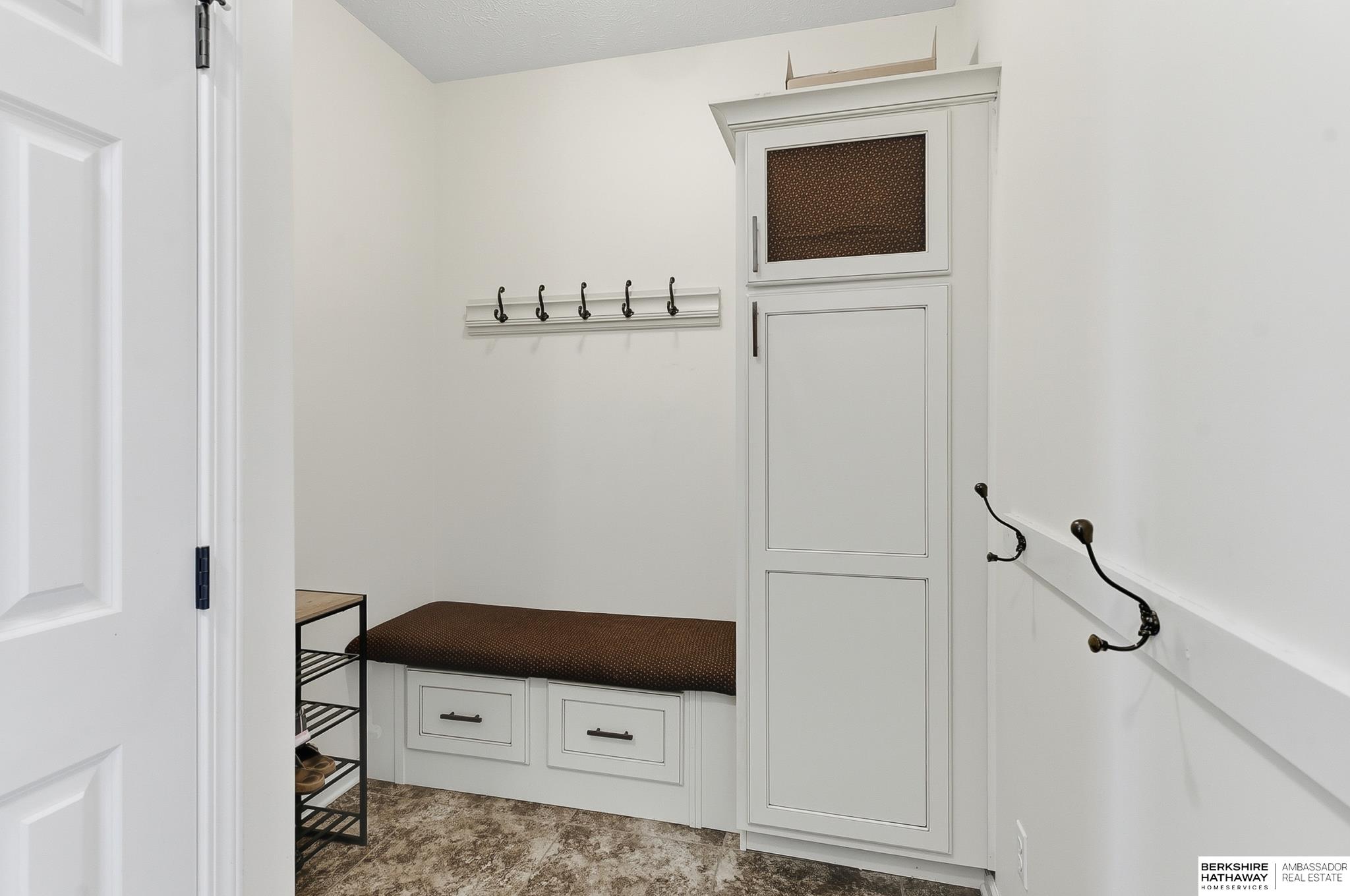 Omaha, Nebraska 68022, United States, 5 Bedrooms Bedrooms, ,3 BathroomsBathrooms,Residential,Active,227562