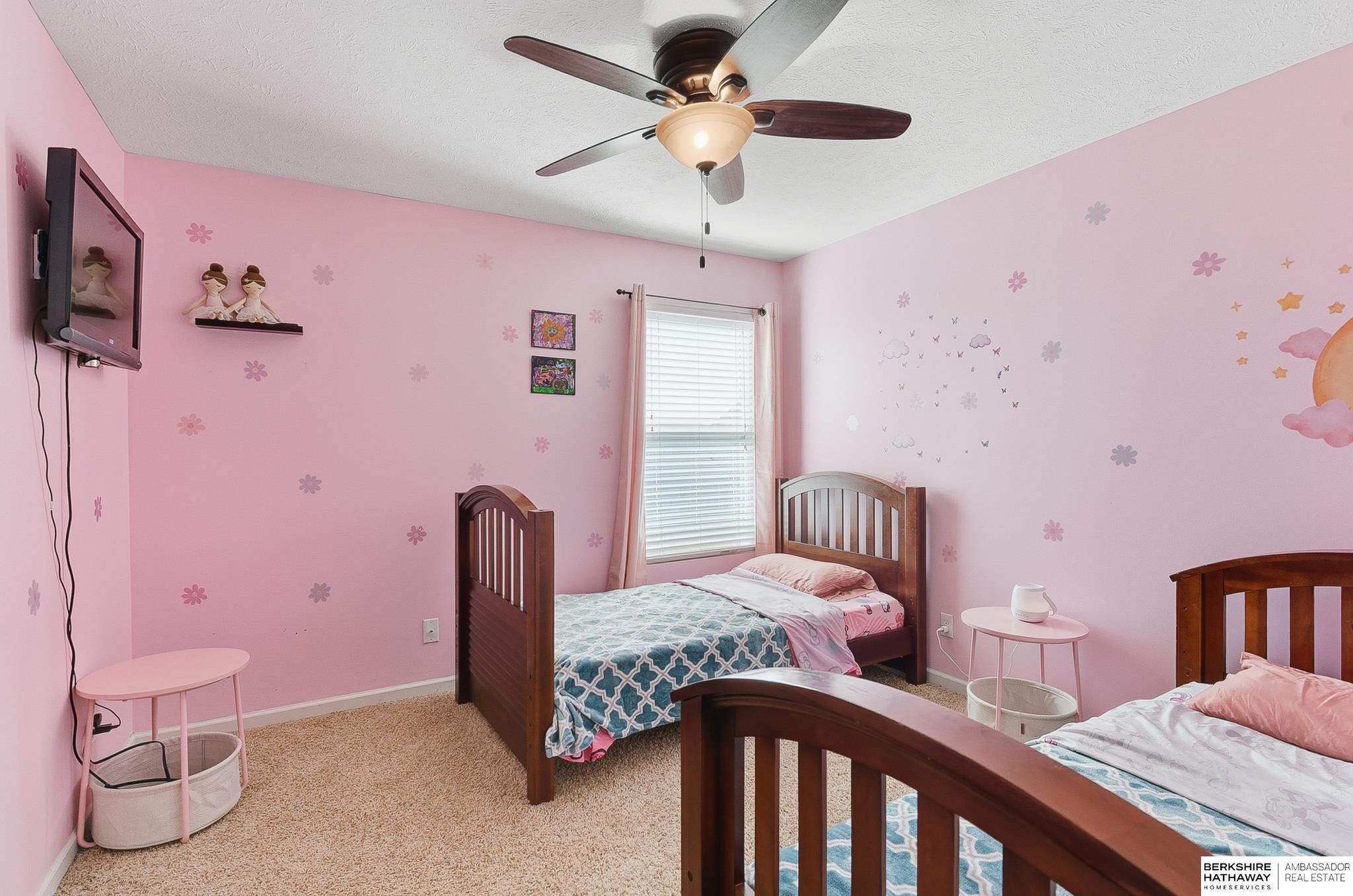 Omaha, Nebraska 68022, United States, 5 Bedrooms Bedrooms, ,3 BathroomsBathrooms,Residential,Active,227562