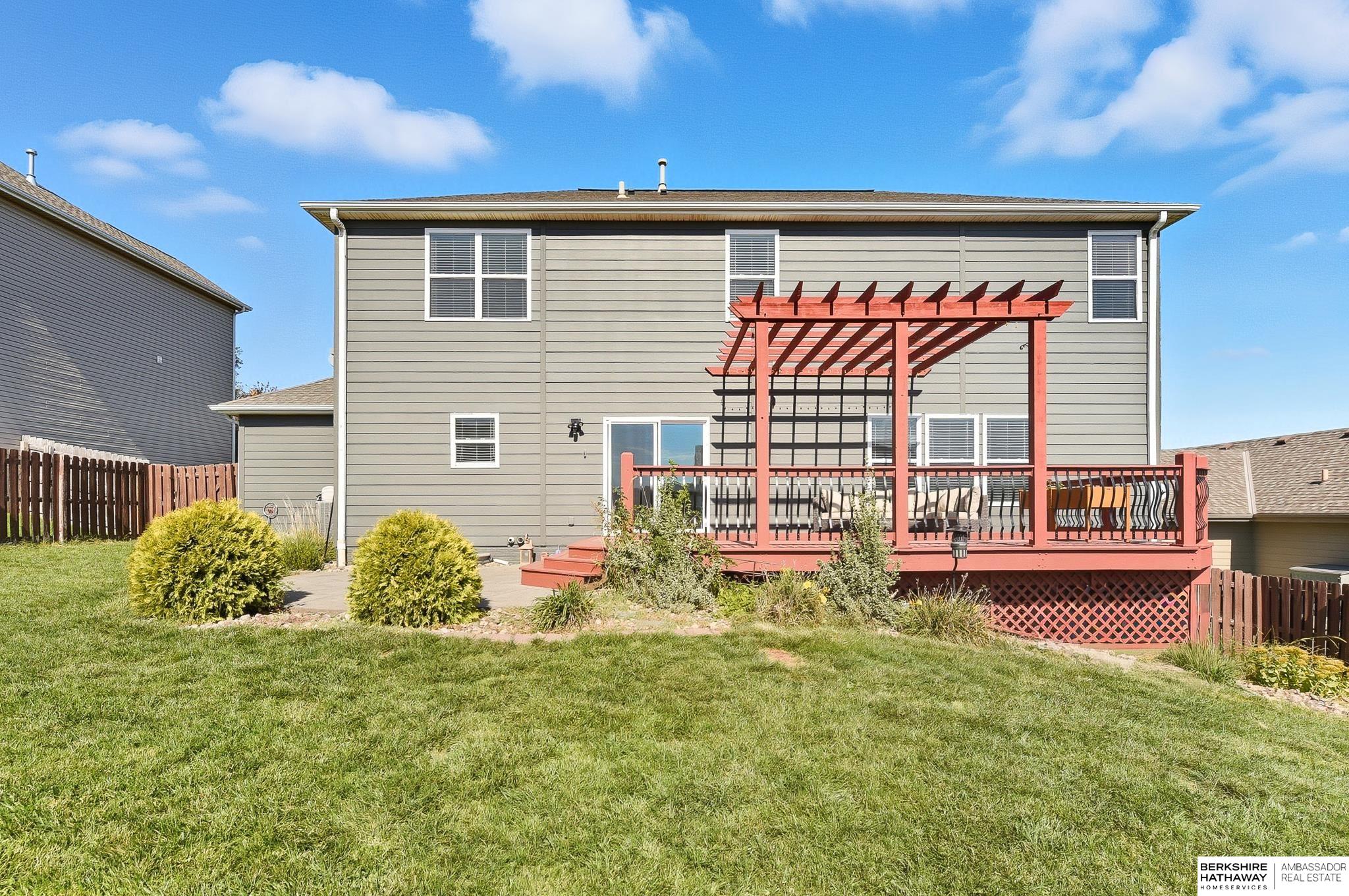 Omaha, Nebraska 68022, United States, 5 Bedrooms Bedrooms, ,3 BathroomsBathrooms,Residential,Active,227562