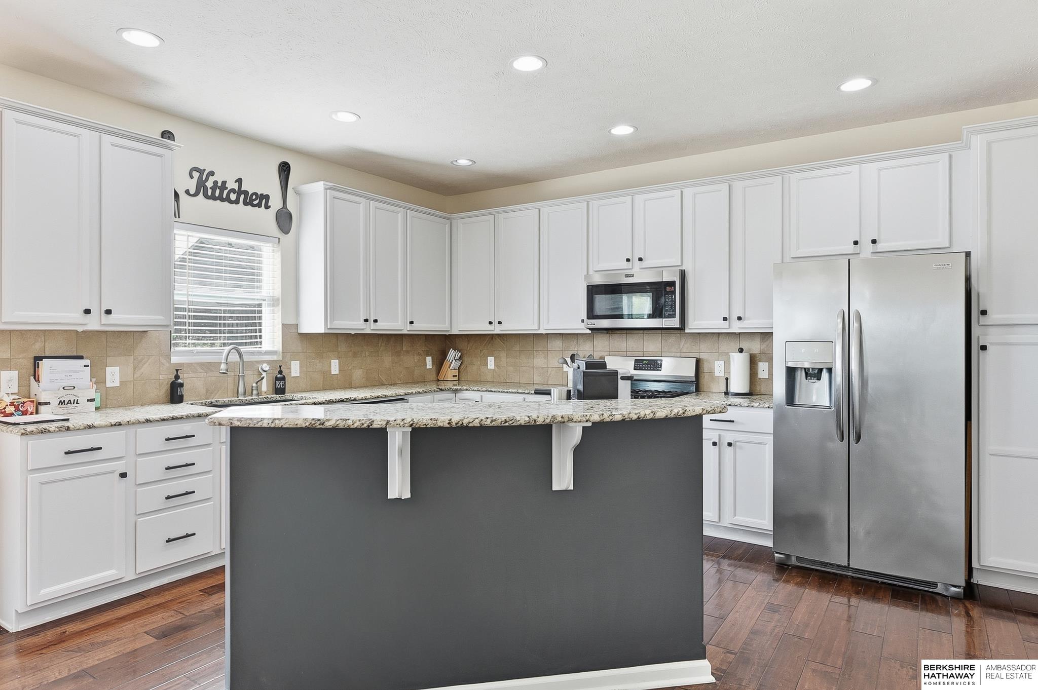 Omaha, Nebraska 68022, United States, 5 Bedrooms Bedrooms, ,3 BathroomsBathrooms,Residential,Active,227562