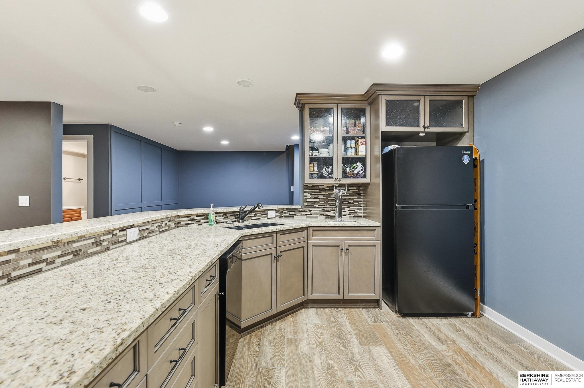 Omaha, Nebraska 68022, United States, 5 Bedrooms Bedrooms, ,3 BathroomsBathrooms,Residential,Active,227562