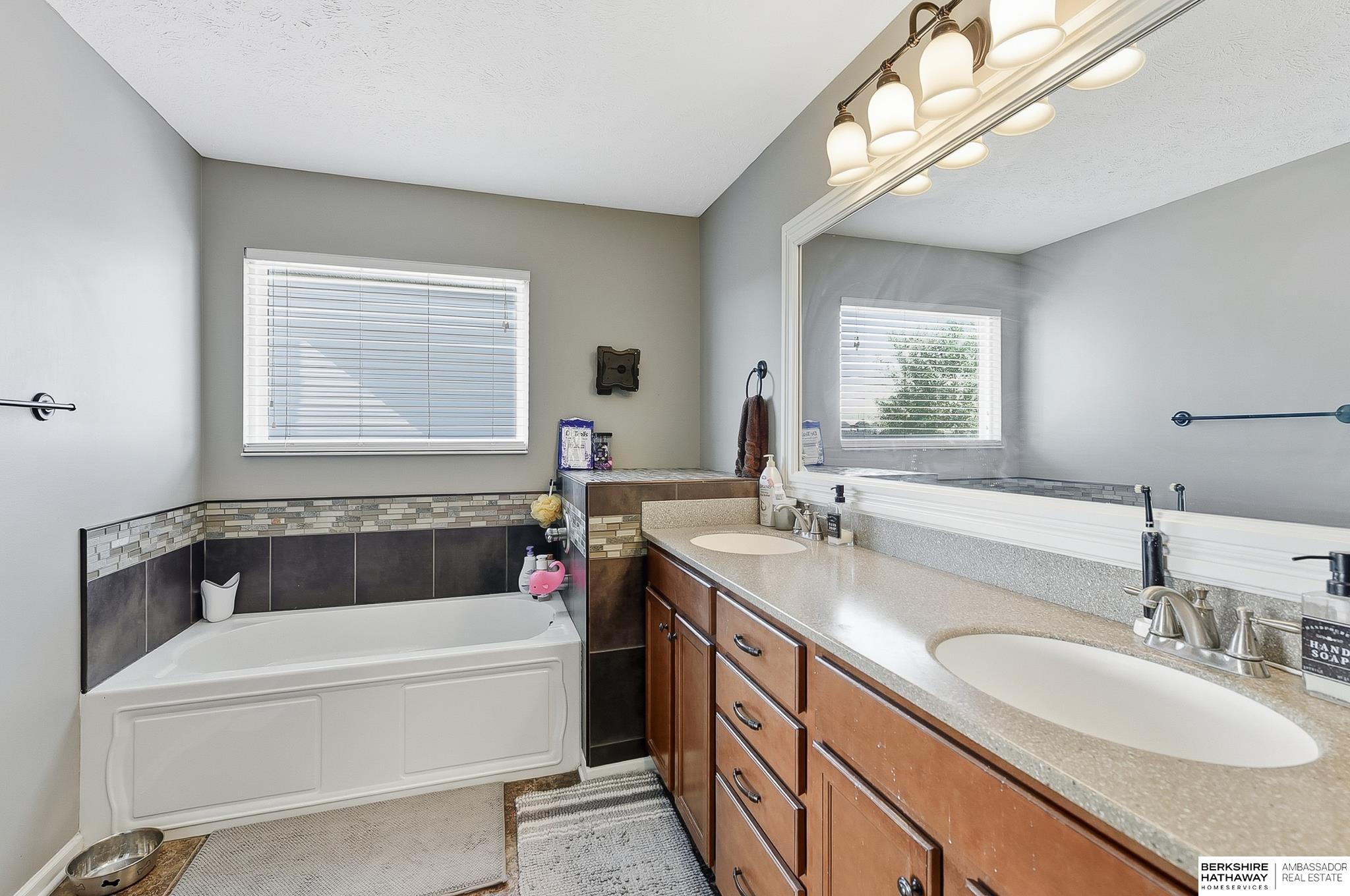 Omaha, Nebraska 68022, United States, 5 Bedrooms Bedrooms, ,3 BathroomsBathrooms,Residential,Active,227562