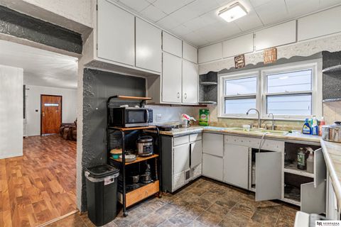 Photo of 1724 S 8th Street, Omaha, NE 68108 (MLS # 22602430)