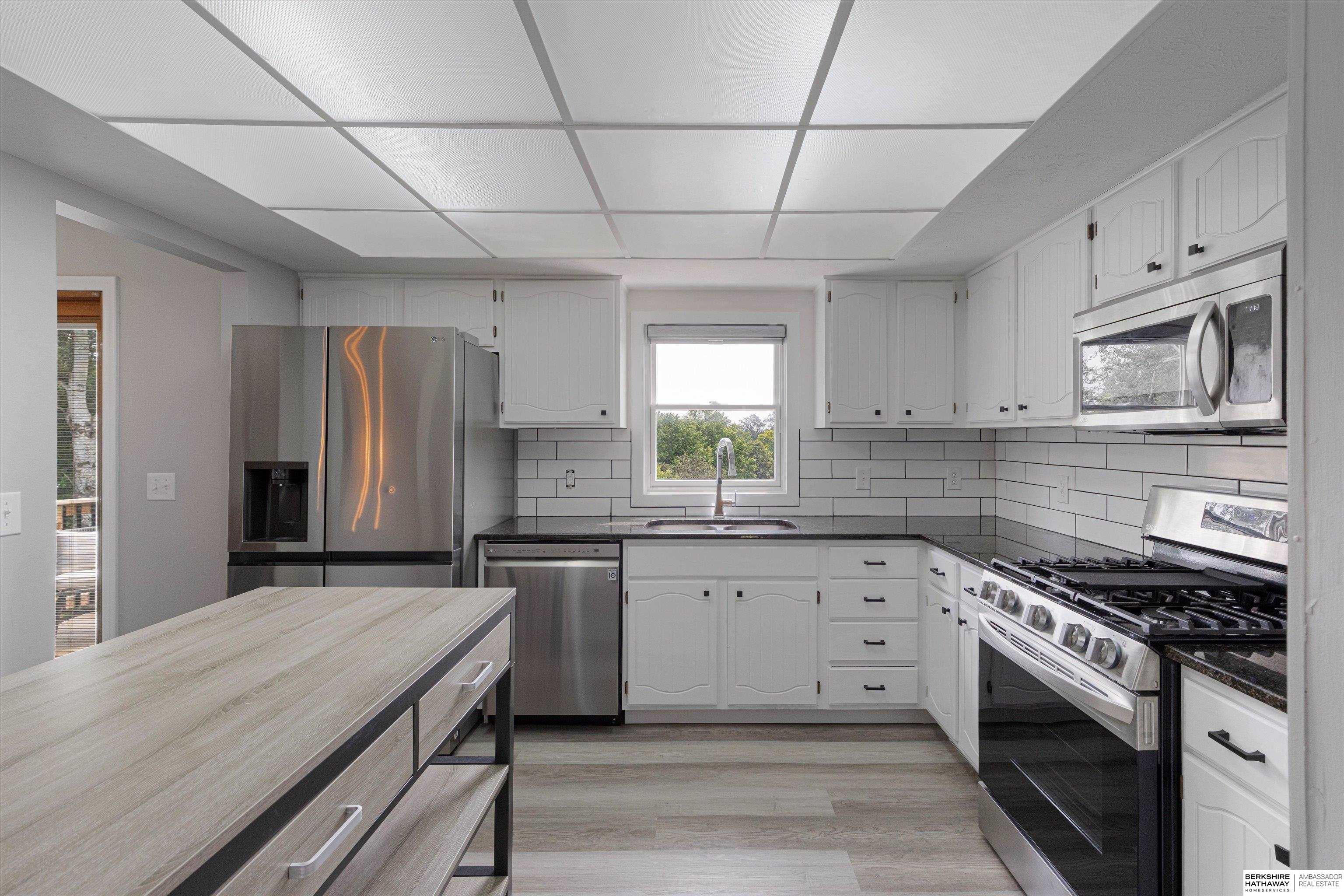 Omaha, Nebraska 68164, United States, 3 Bedrooms Bedrooms, ,2 BathroomsBathrooms,Residential,Active,147986