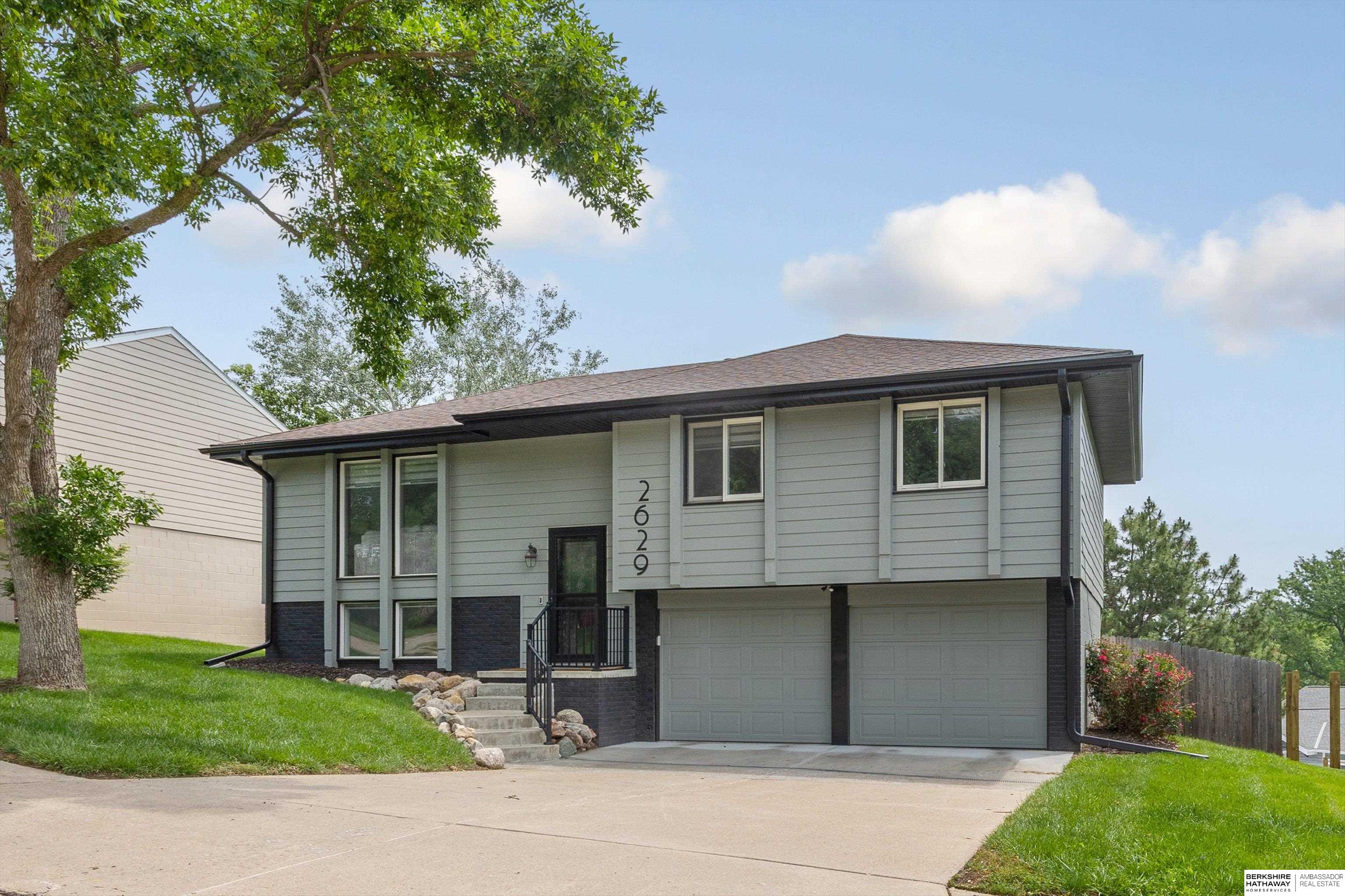 Omaha, Nebraska 68164, United States, 3 Bedrooms Bedrooms, ,2 BathroomsBathrooms,Residential,Active,147986