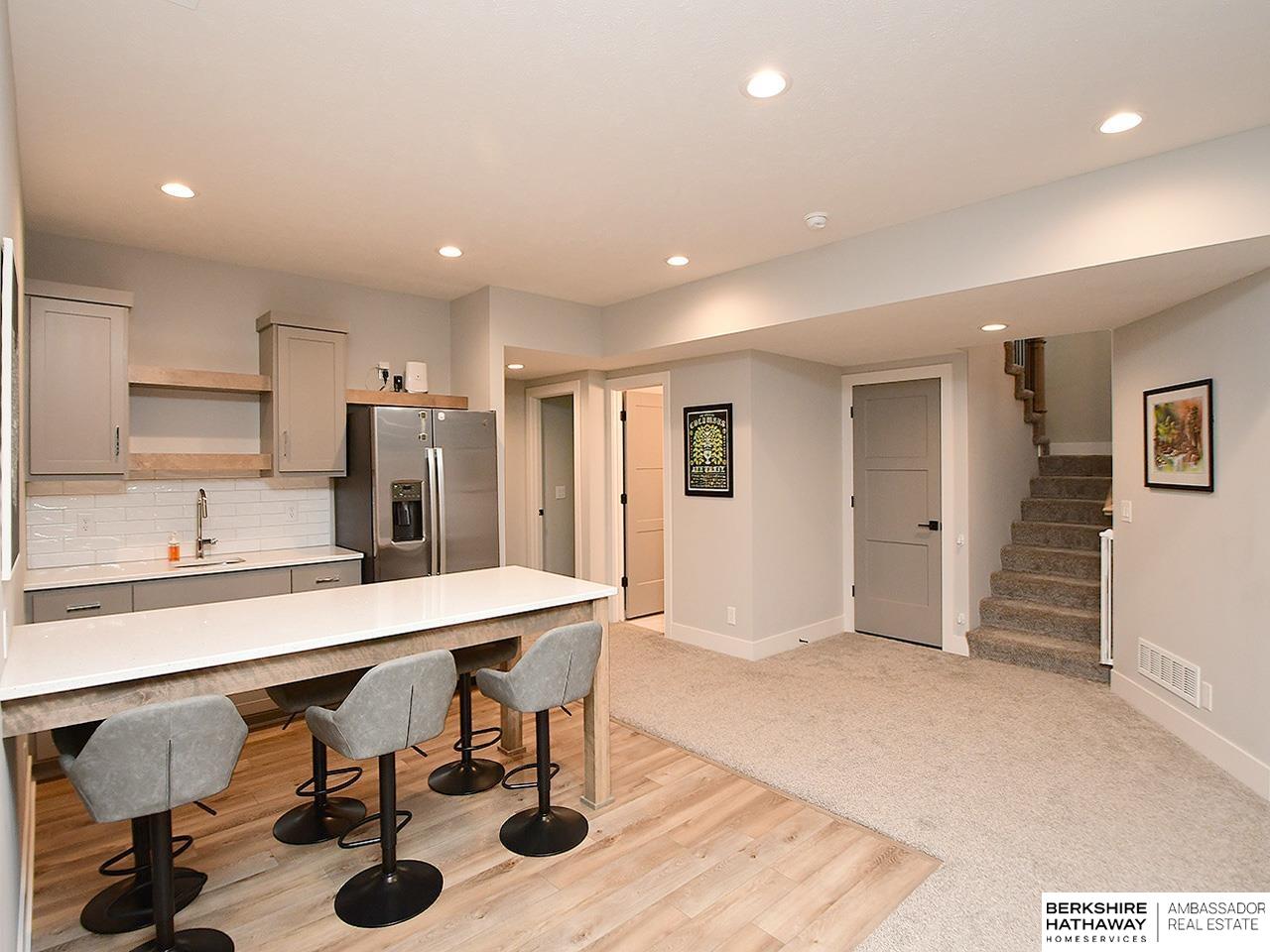 Omaha, Nebraska 68022, United States, 5 Bedrooms Bedrooms, ,3 BathroomsBathrooms,Residential,Pending,171840