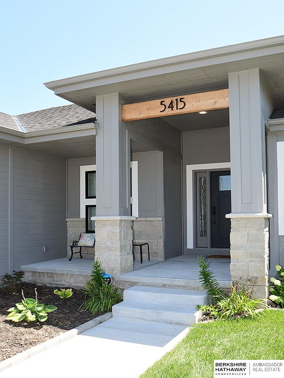 Omaha, Nebraska 68022, United States, 5 Bedrooms Bedrooms, ,3 BathroomsBathrooms,Residential,Pending,171840