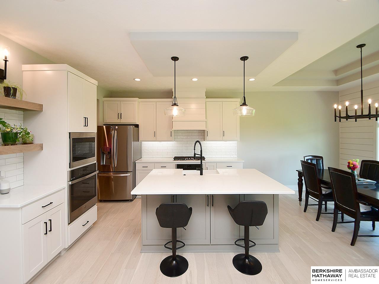 Omaha, Nebraska 68022, United States, 5 Bedrooms Bedrooms, ,3 BathroomsBathrooms,Residential,Pending,171840