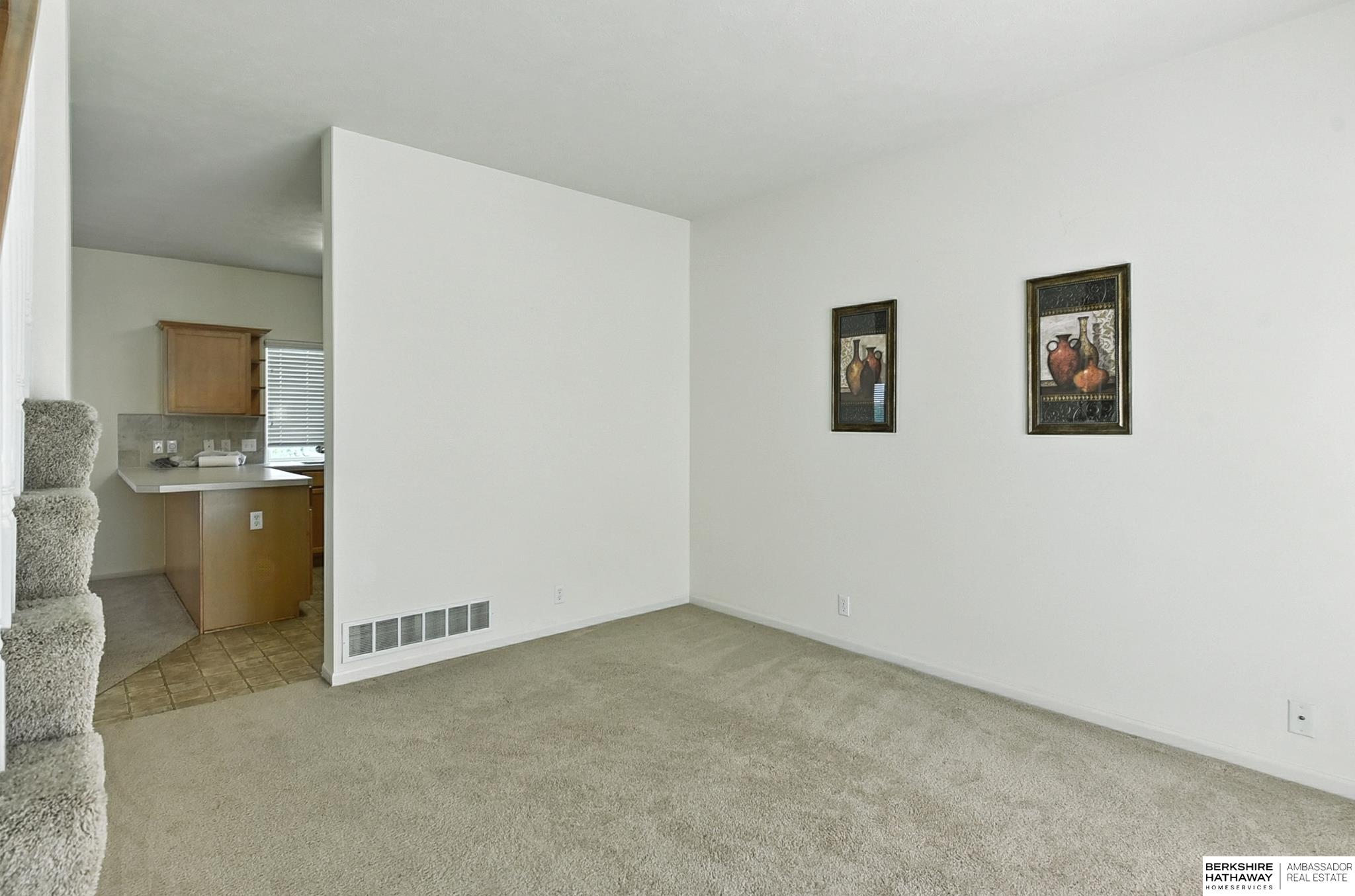 Omaha, Nebraska 68136, United States, 3 Bedrooms Bedrooms, ,4 BathroomsBathrooms,Residential,Active,188970