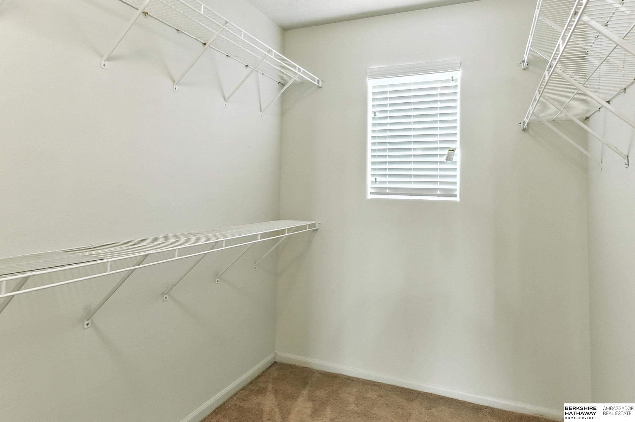 Omaha, Nebraska 68136, United States, 3 Bedrooms Bedrooms, ,4 BathroomsBathrooms,Residential,Active,188970