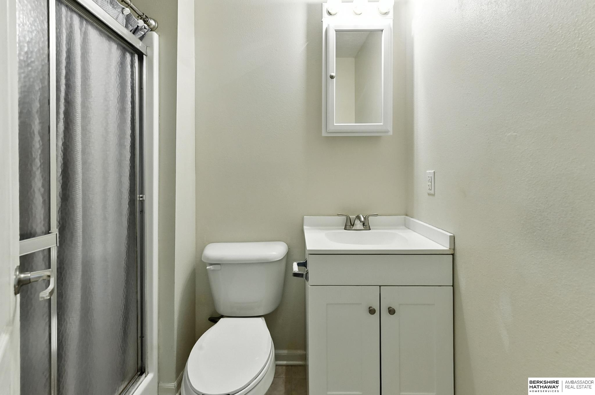 Omaha, Nebraska 68136, United States, 3 Bedrooms Bedrooms, ,4 BathroomsBathrooms,Residential,Active,188970