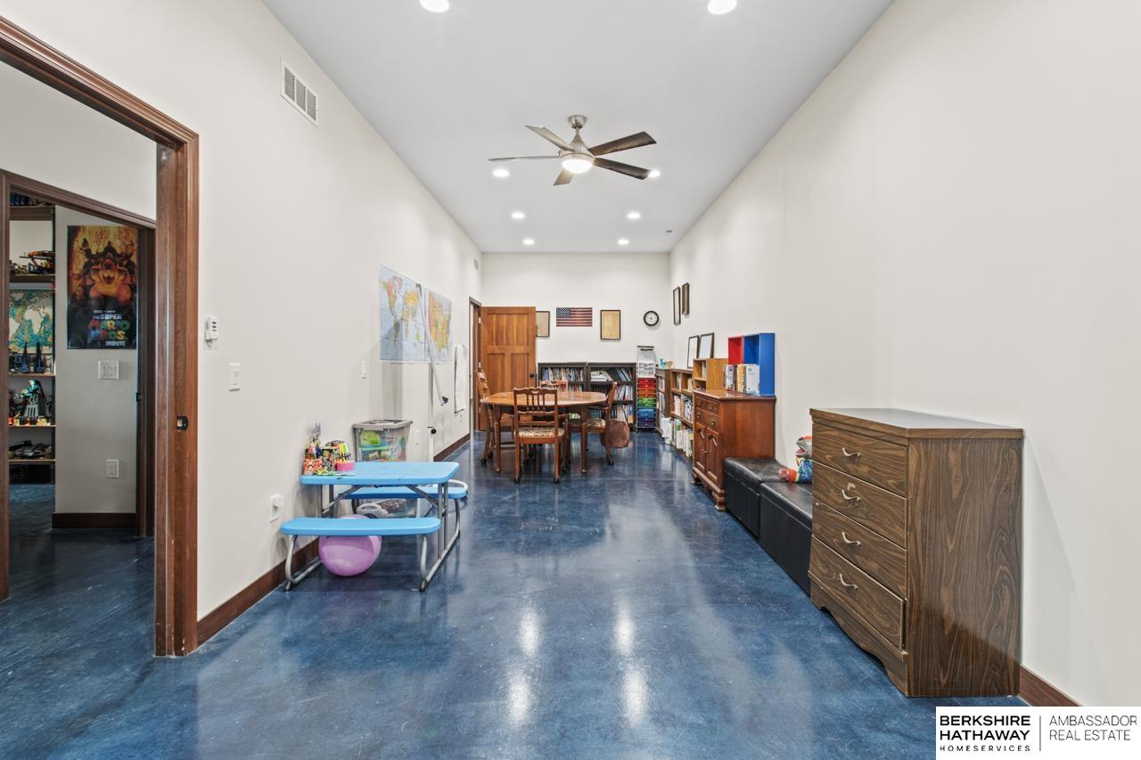 Dawson, Nebraska 68337, United States, 5 Bedrooms Bedrooms, ,2 BathroomsBathrooms,Residential,Active,227490