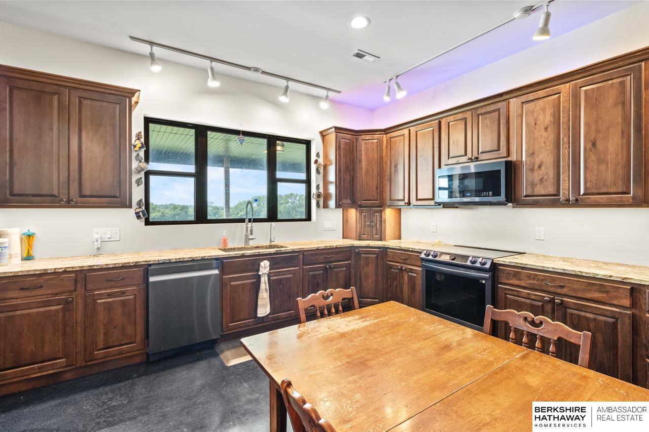 Dawson, Nebraska 68337, United States, 5 Bedrooms Bedrooms, ,2 BathroomsBathrooms,Residential,Active,227490