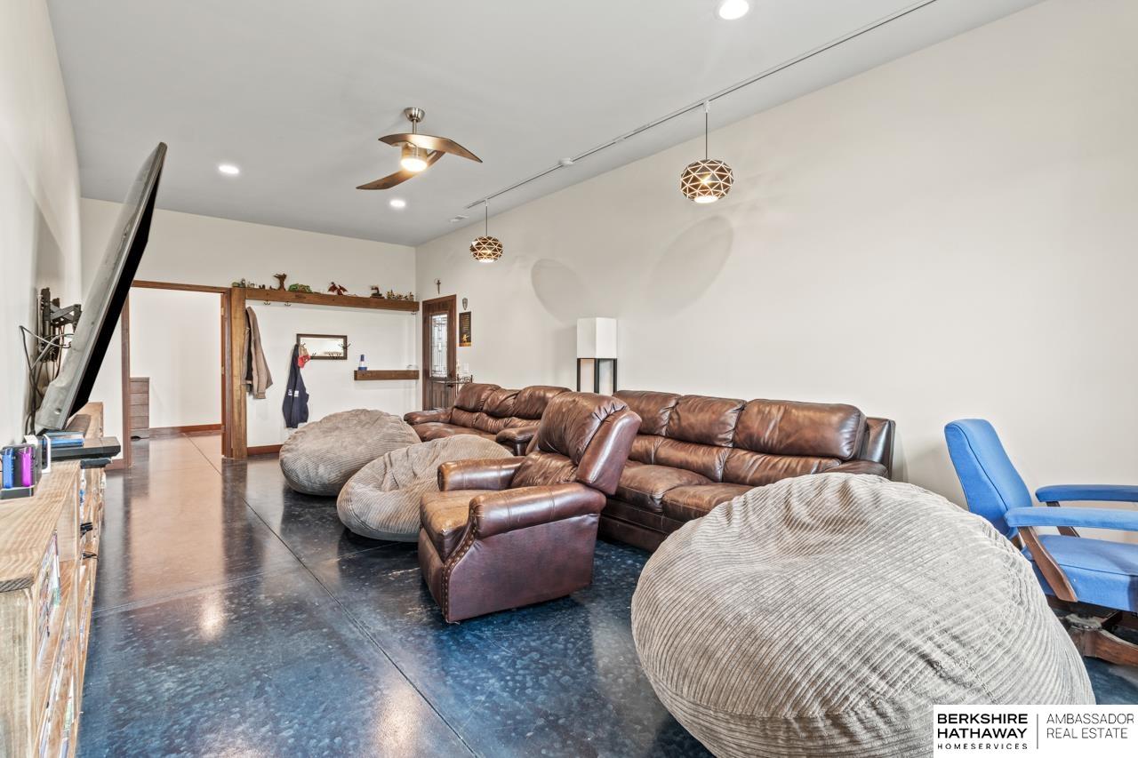 Dawson, Nebraska 68337, United States, 5 Bedrooms Bedrooms, ,2 BathroomsBathrooms,Residential,Active,227490