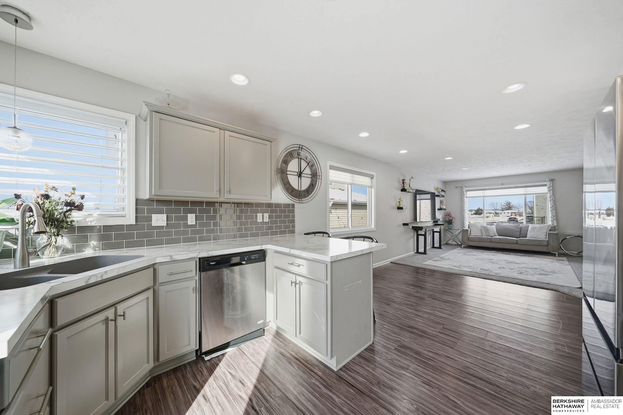 Lincoln, Nebraska 68516, United States, 4 Bedrooms Bedrooms, ,3 BathroomsBathrooms,Residential,Active,251002