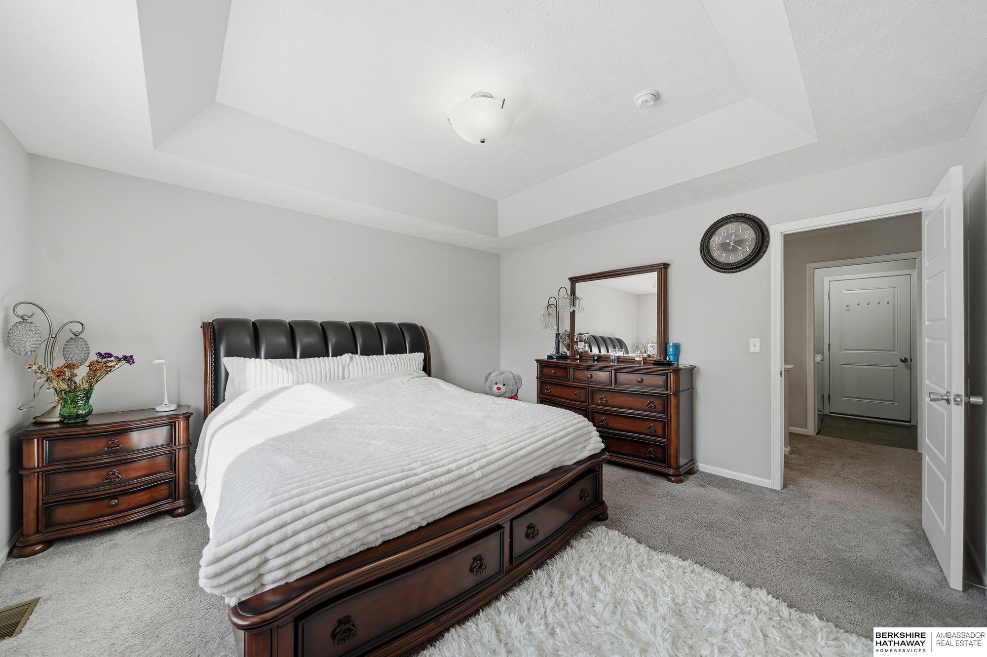 Lincoln, Nebraska 68516, United States, 4 Bedrooms Bedrooms, ,3 BathroomsBathrooms,Residential,Active,251002