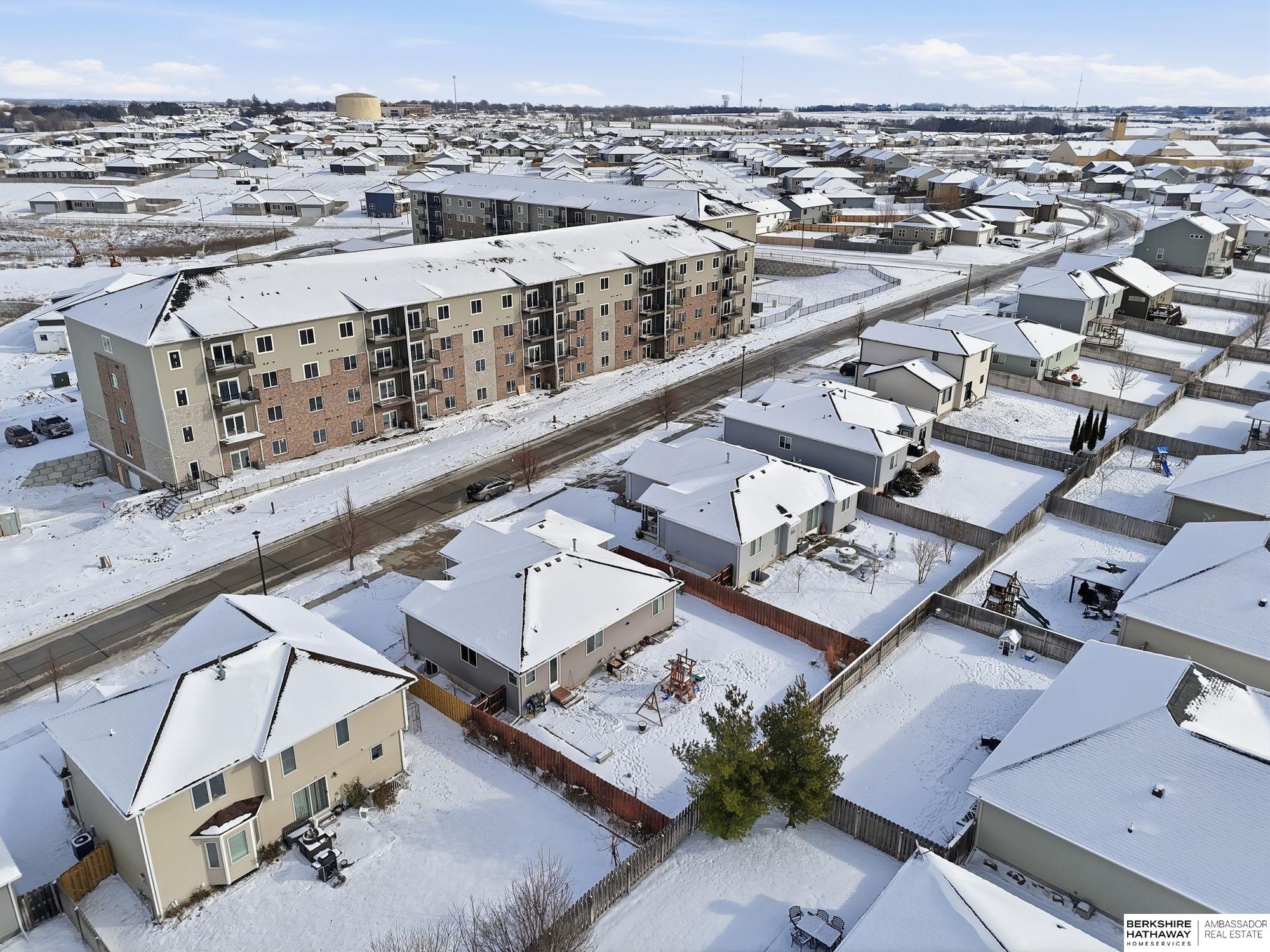 Lincoln, Nebraska 68516, United States, 4 Bedrooms Bedrooms, ,3 BathroomsBathrooms,Residential,Active,251002