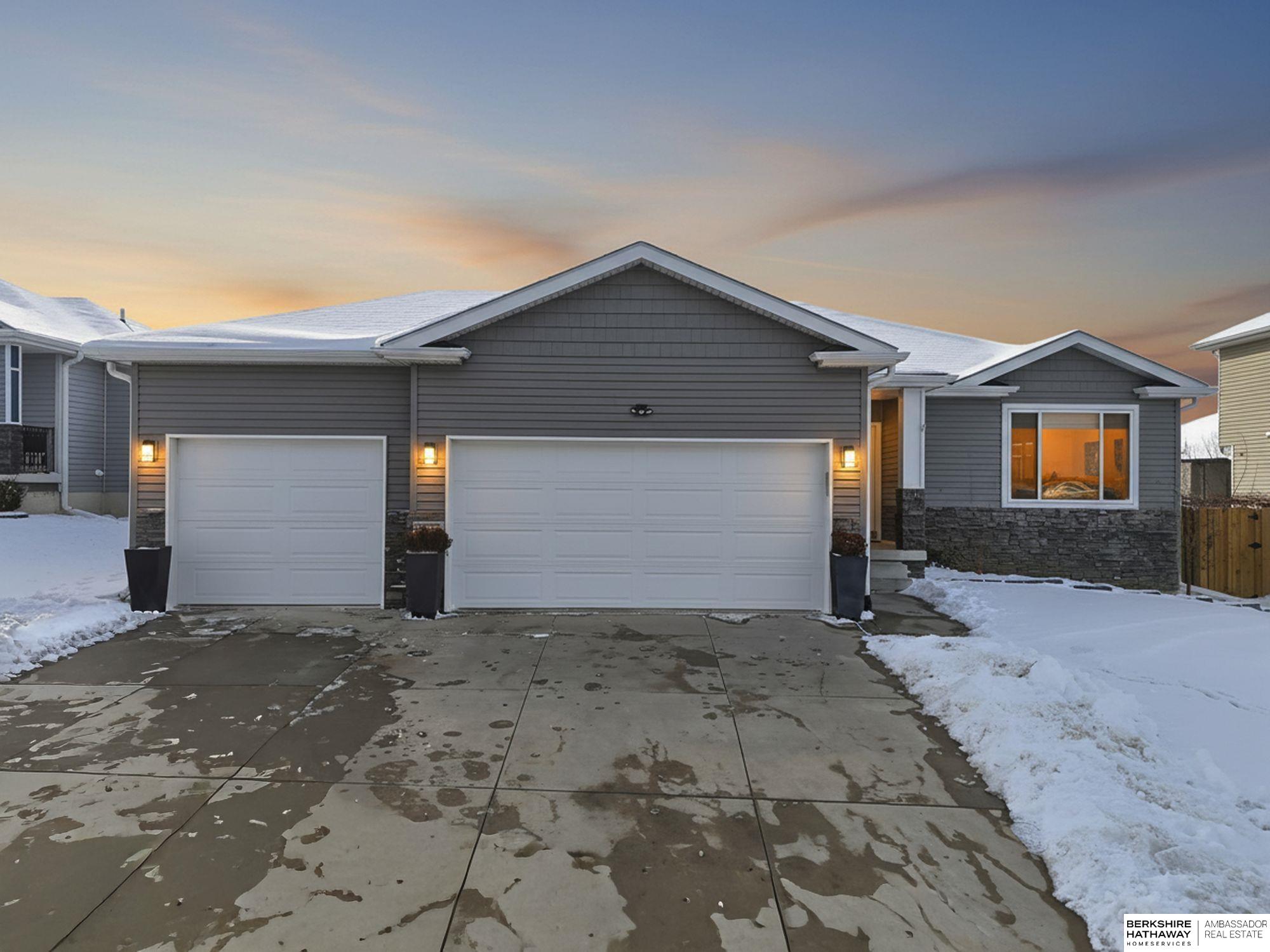 Lincoln, Nebraska 68516, United States, 4 Bedrooms Bedrooms, ,3 BathroomsBathrooms,Residential,Active,251002 Lincoln, Nebraska 68516, United States, 4 Bedrooms Bedrooms, ,3 BathroomsBathrooms,Residential,Active,251002