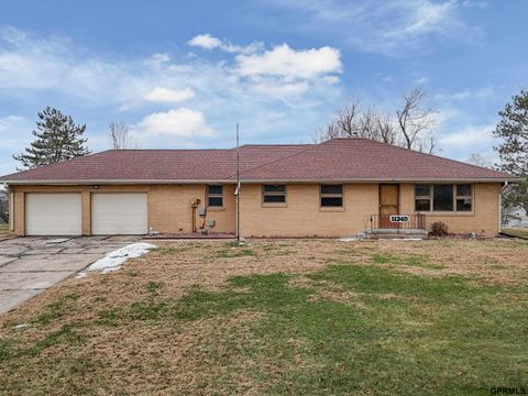 Photo of 11340 Old Maple Road, Omaha, NE 68164 (MLS # 22534261)