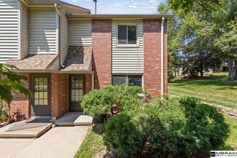 Photo of 7616 Woolworth Avenue, Omaha, NE 68124 (MLS # 22617901)