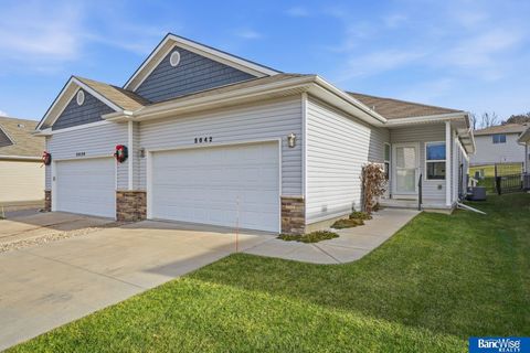 Photo of 5642 Barrington Circle, Lincoln, NE 68516 (MLS # 22535181)