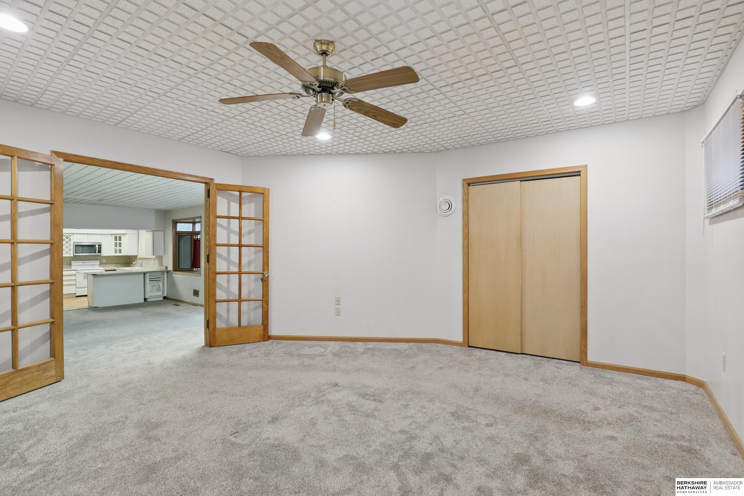 Lincoln, Nebraska 68502, United States, 8 Bedrooms Bedrooms, ,6 BathroomsBathrooms,Residential,Active,93840