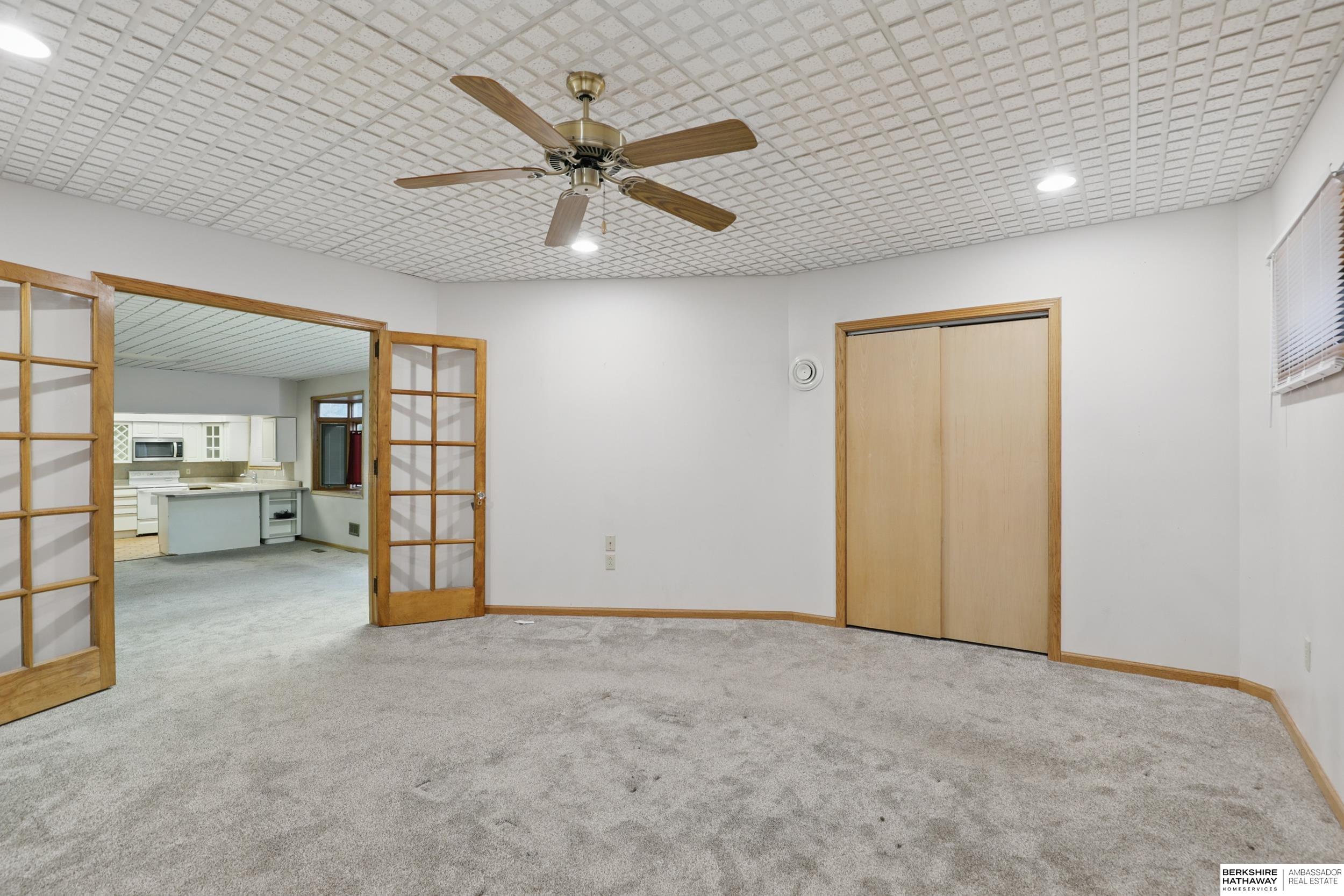 Lincoln, Nebraska 68502, United States, 8 Bedrooms Bedrooms, ,6 BathroomsBathrooms,Residential,Active,93840