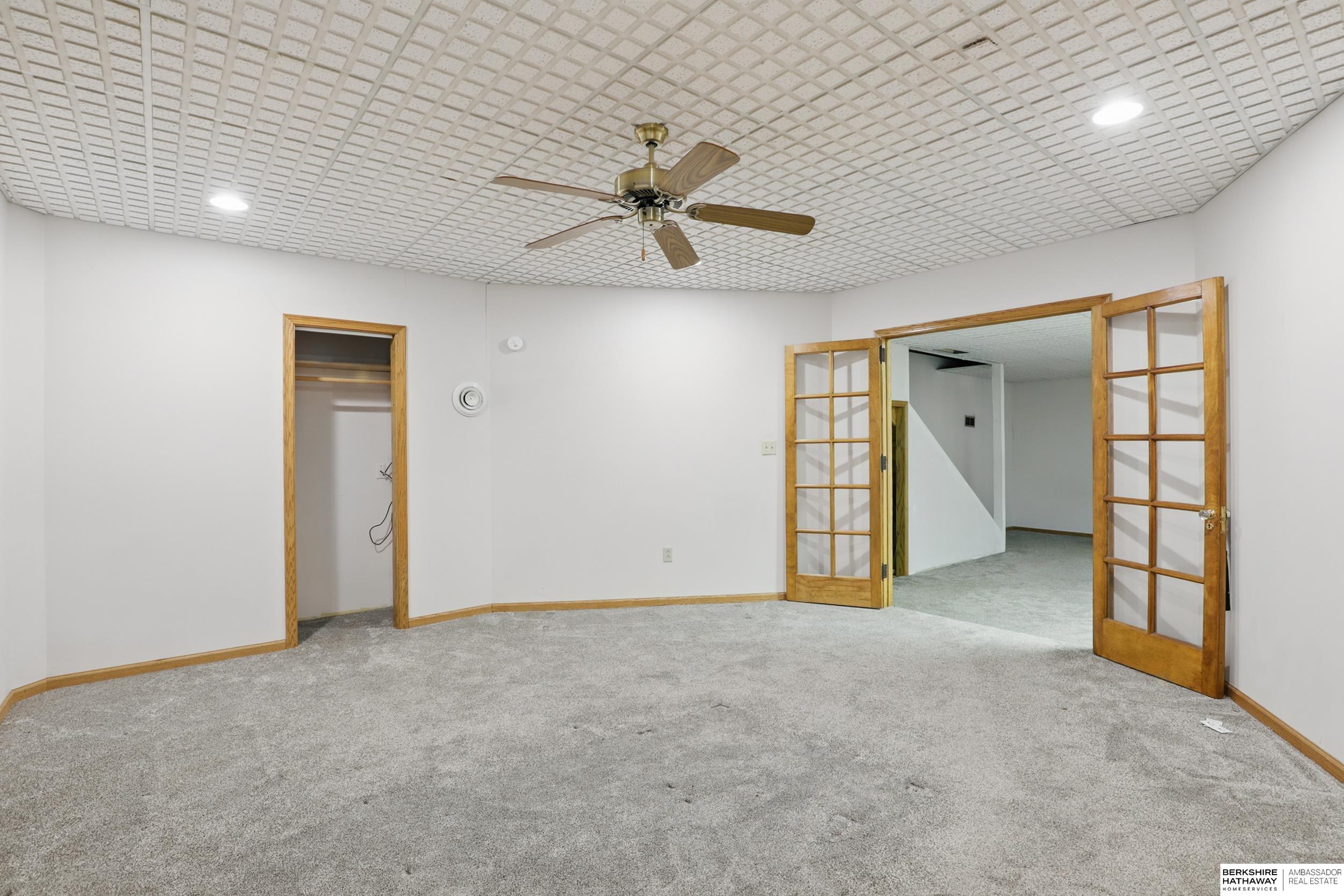 Lincoln, Nebraska 68502, United States, 8 Bedrooms Bedrooms, ,6 BathroomsBathrooms,Residential,Active,93840