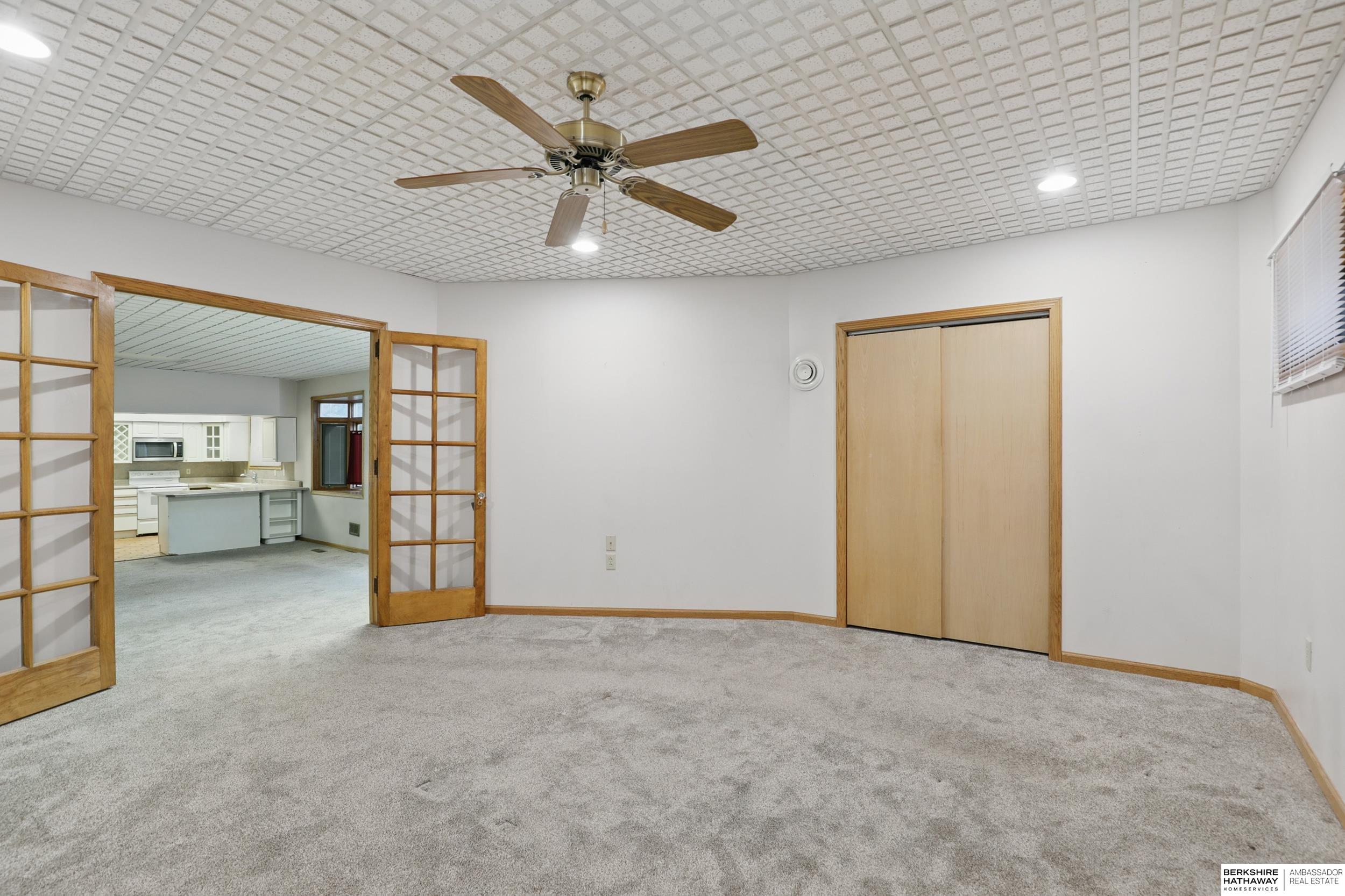 Lincoln, Nebraska 68502, United States, 8 Bedrooms Bedrooms, ,6 BathroomsBathrooms,Residential,Active,93840