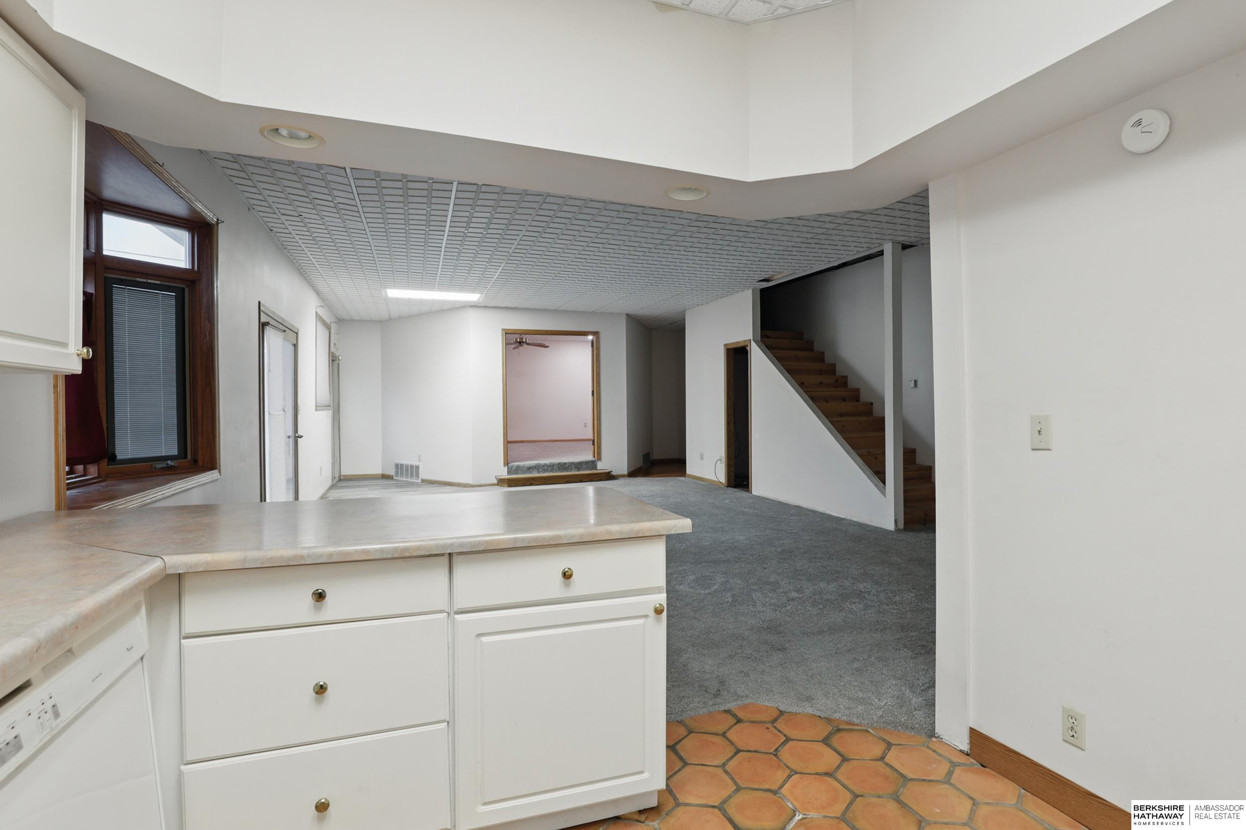 Lincoln, Nebraska 68502, United States, 8 Bedrooms Bedrooms, ,6 BathroomsBathrooms,Residential,Active,93840