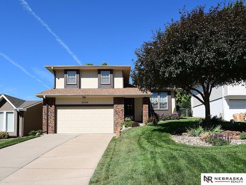 Photo of 5020 S 48th Avenue, Omaha, NE 68117 (MLS # 22524292)